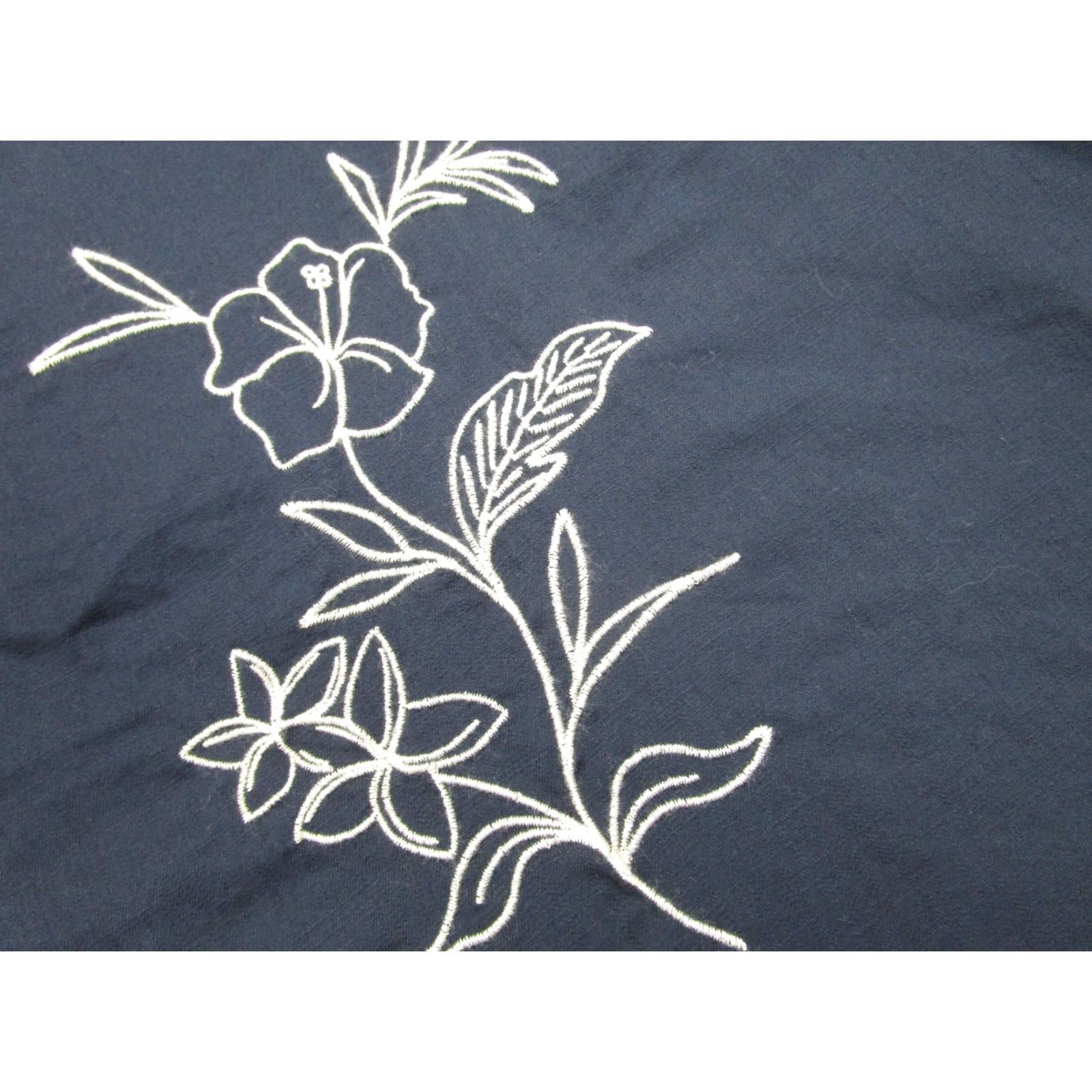 Old Navy Old Navy Shirt Mens XL Blue Floral Embroidered Camp Collar Rockabilly Resort Size US XL / EU 56 / 4 - 4 Thumbnail