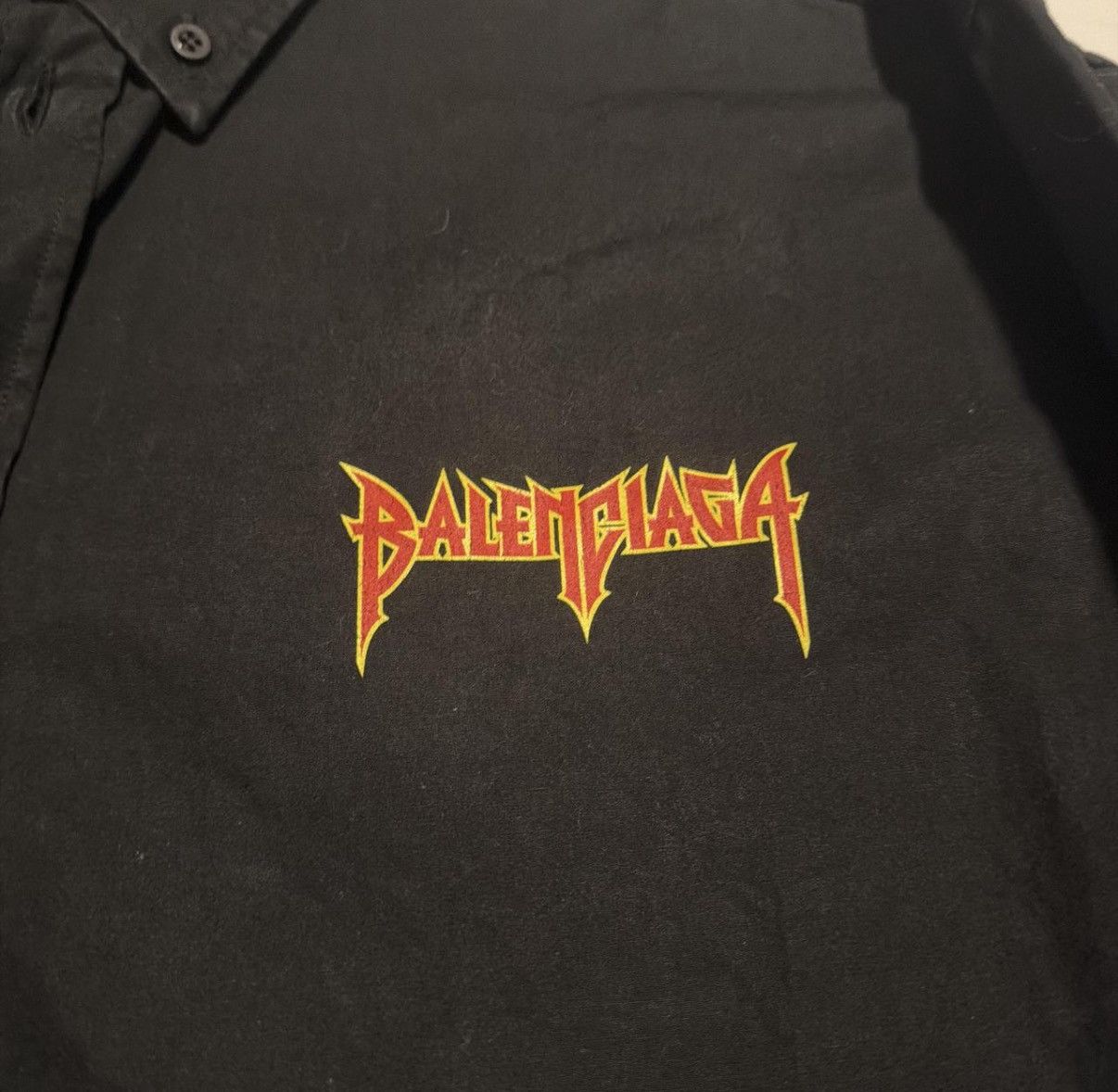 Balenciaga Balenciaga black heavy metal logo long sleeves button up Size US S / EU 44-46 / 1 - 6 Thumbnail