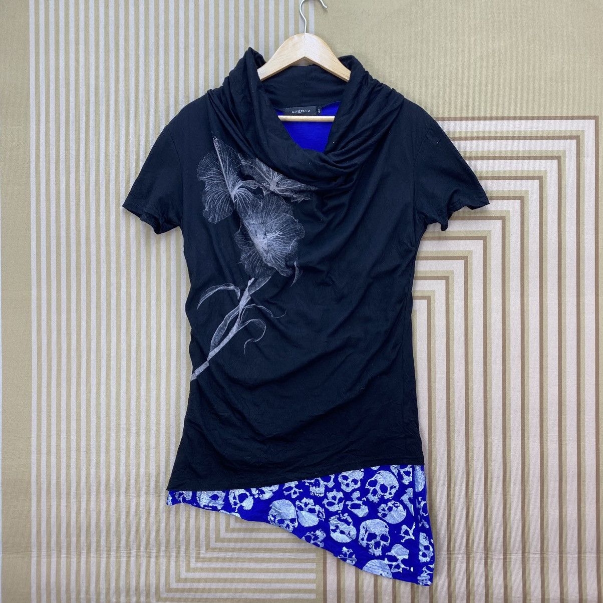 CIVARIZE 🫶Civarize Drape Layered Skull Tshirt Size M / US 6-8 / IT 42-44 - 1 Thumbnail