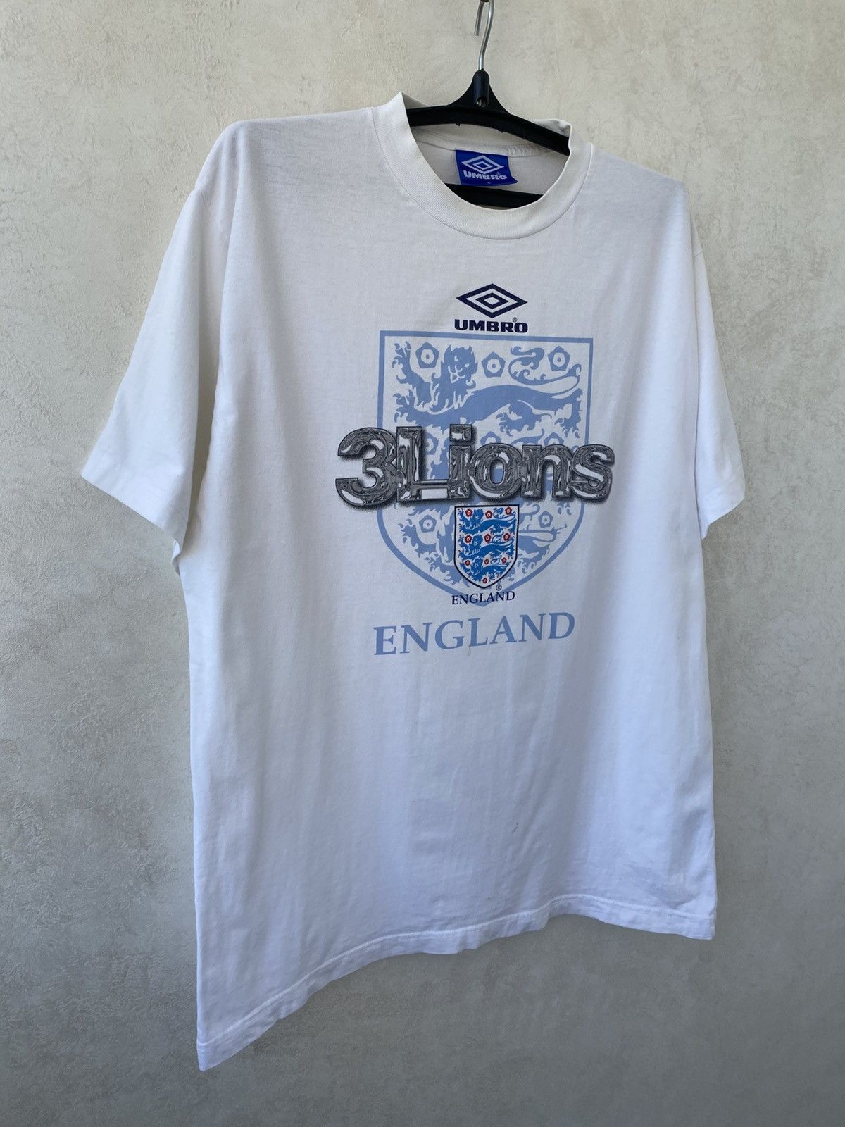 Umbro Vintage 90s England Umbro 3Lions Soccer Football T Shirt Size US L / EU 52-54 / 3 - 3 Thumbnail