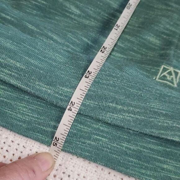 Avalanche Avalanche 1/4 Snap Closure Embroudered Sz S. LS Green Pullov Size S / US 4 / IT 40 - 12 Thumbnail