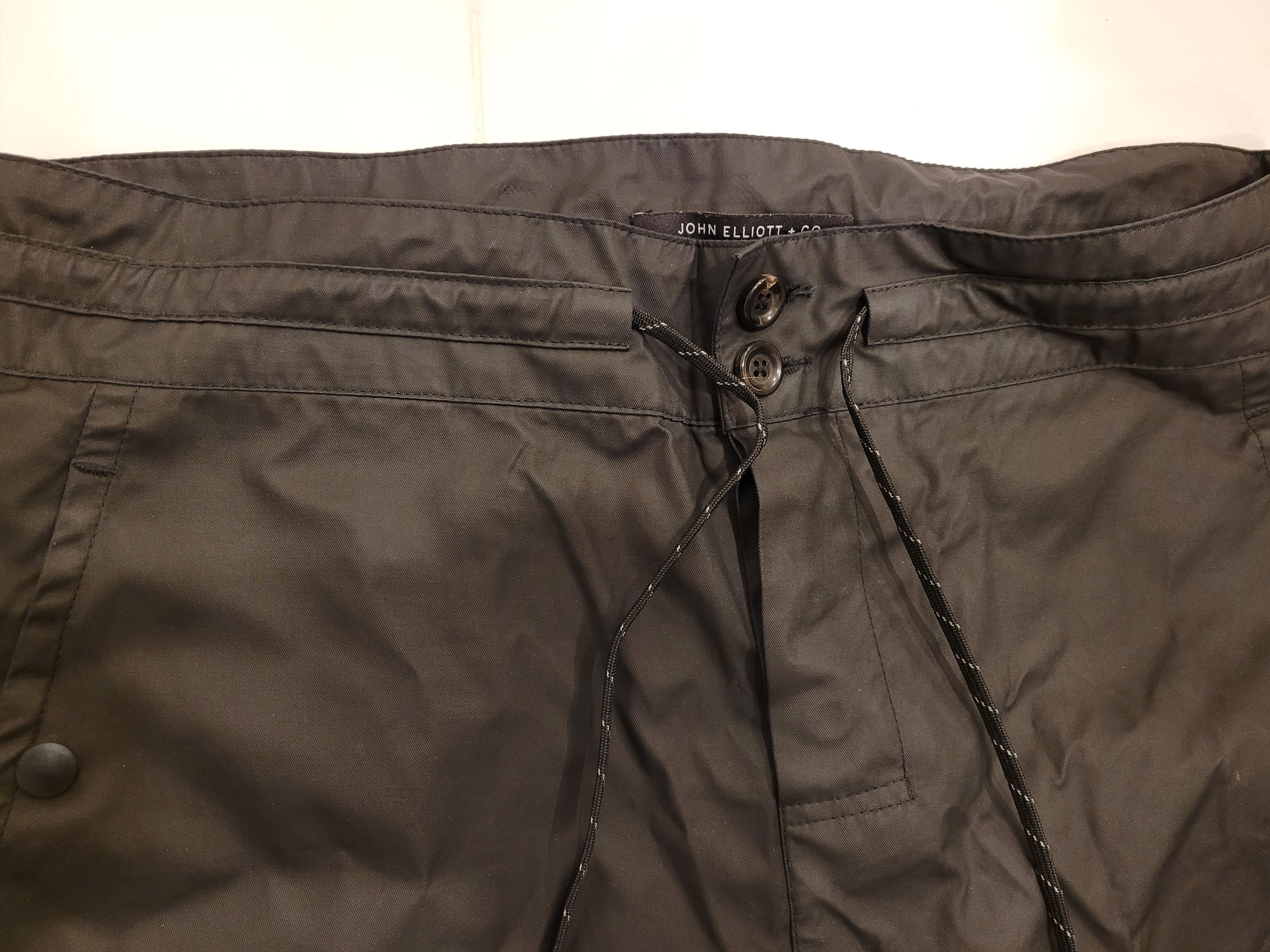 John Elliott John Elliott Black tech/streetwear joggers Size US 34 / EU 50 - 3 Thumbnail