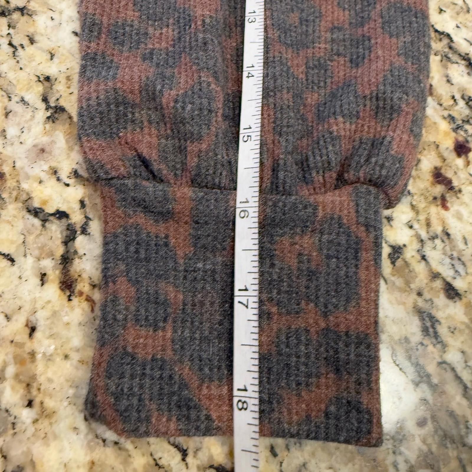 Other Beachlunchlounge waffle leopard print mock turtleneck SZ XS Size XS / US 0-2 / IT 36-38 - 8 Thumbnail