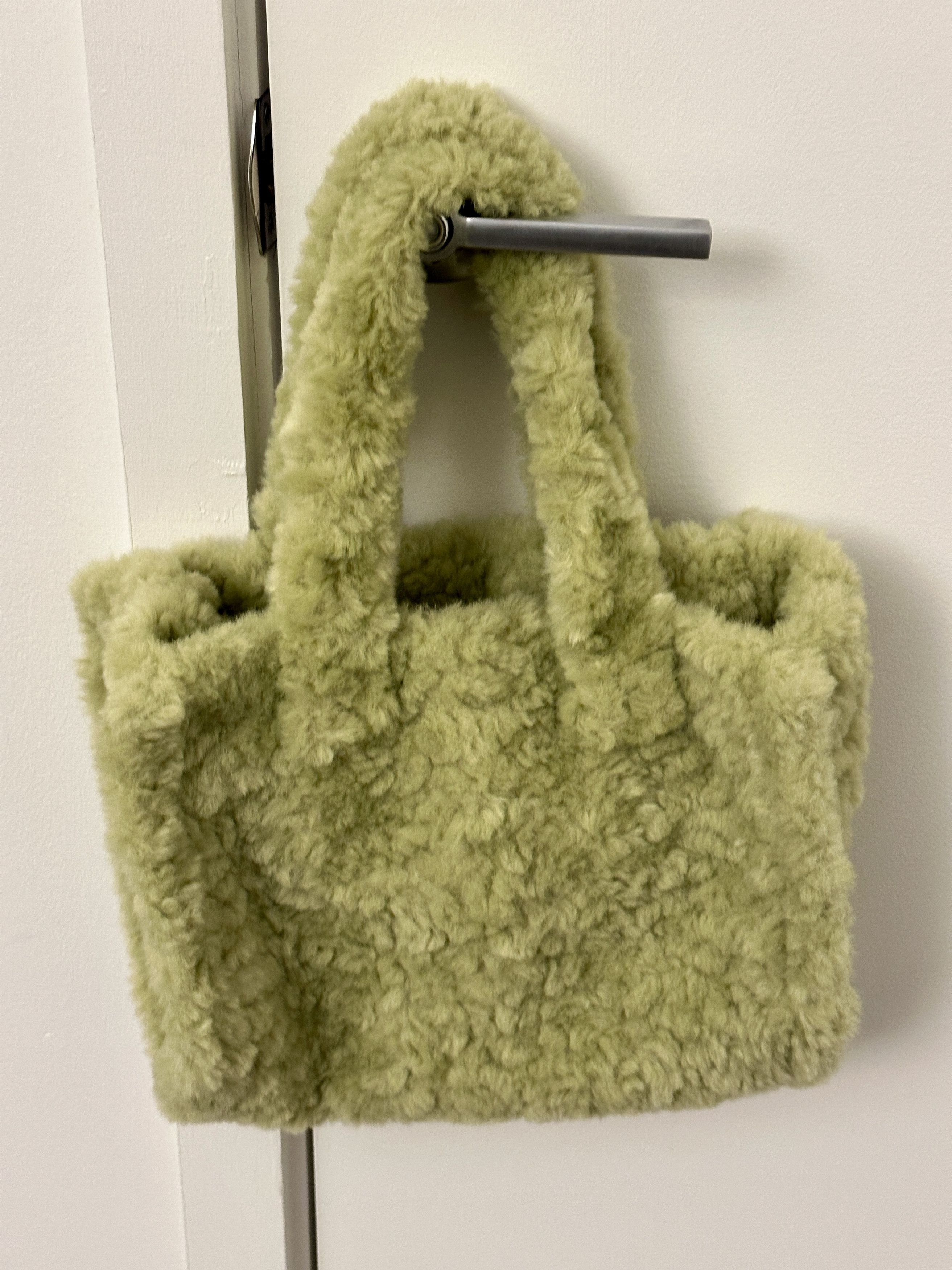 Urban Outfitters Urban Outfitter Olive Faux Fur Medium Tote Bag Like New Size ONE SIZE - 2 Thumbnail