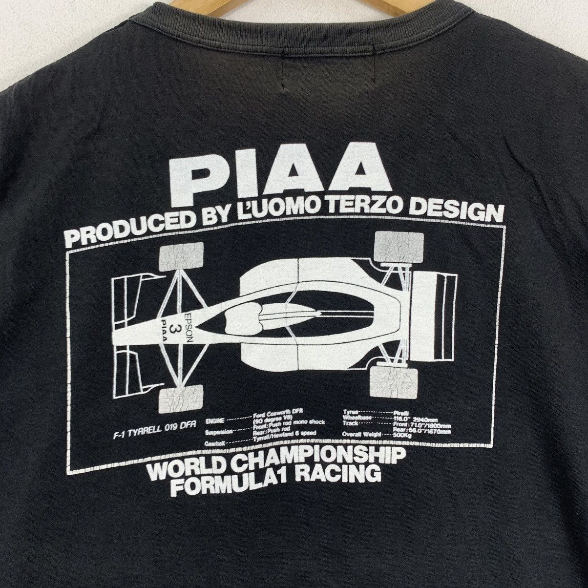 Vintage Vintage PIAA FORMULA ONE F1 L’uomo Terzo Design Racing Tee Size US M / EU 48-50 / 2 - 3 Thumbnail