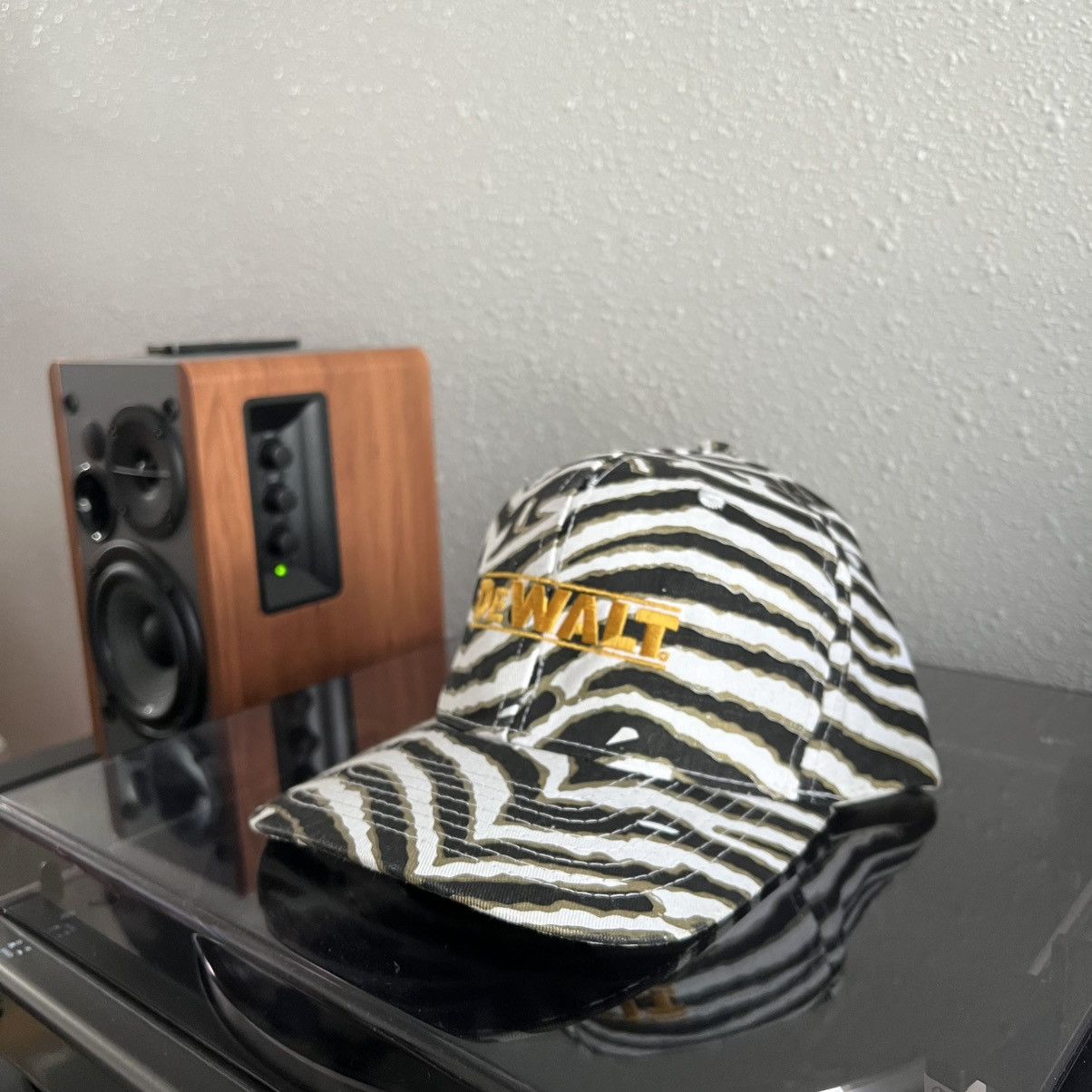 Vintage Rare Vintage Bootleg Zebra AOP Dewalt Tools Gem o/s Size ONE SIZE - 3 Thumbnail