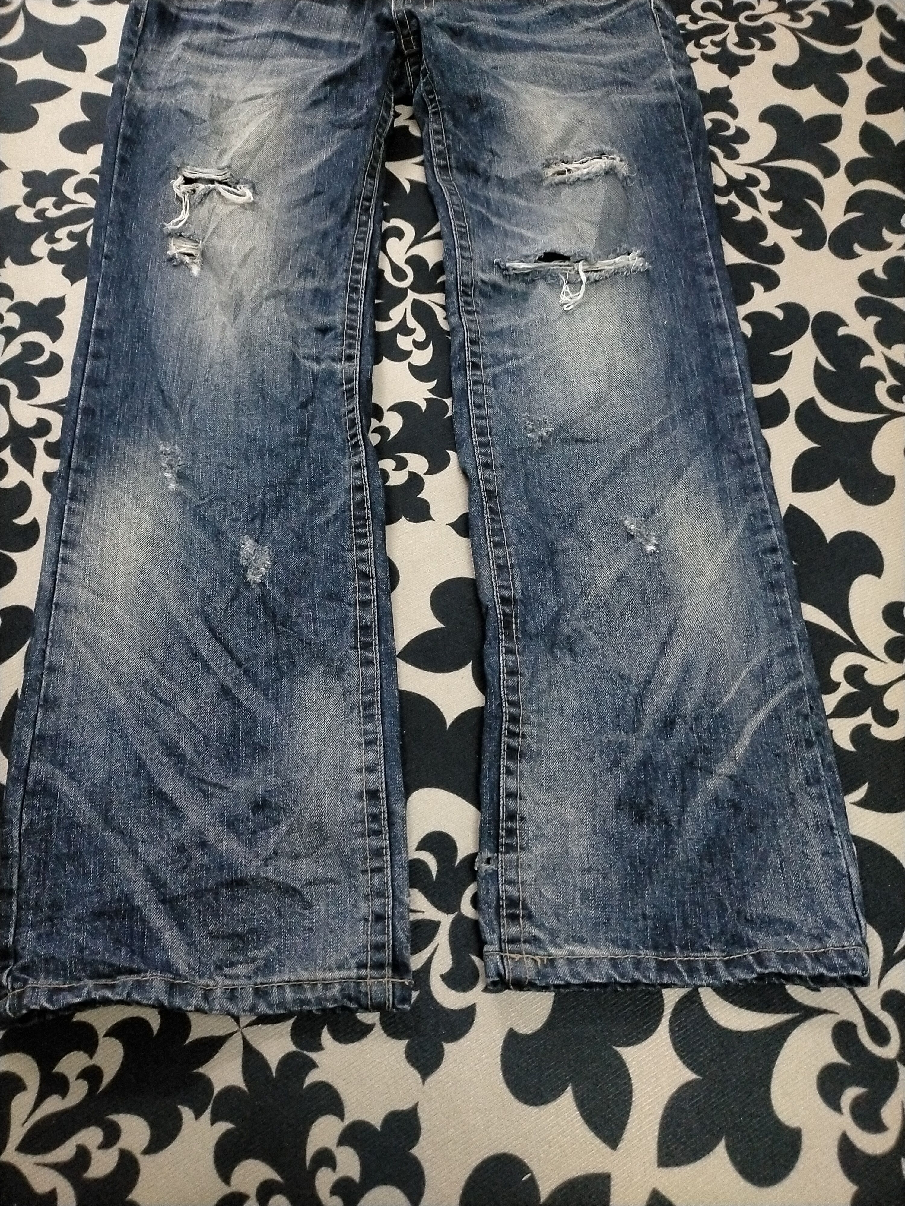 If Six Was Nine × Le Grande Bleu (L.G.B.) × Tornado Mart 🔥Washed🔥90s Insane Lolita Distressed Jeans Size US 33 - 5 Thumbnail