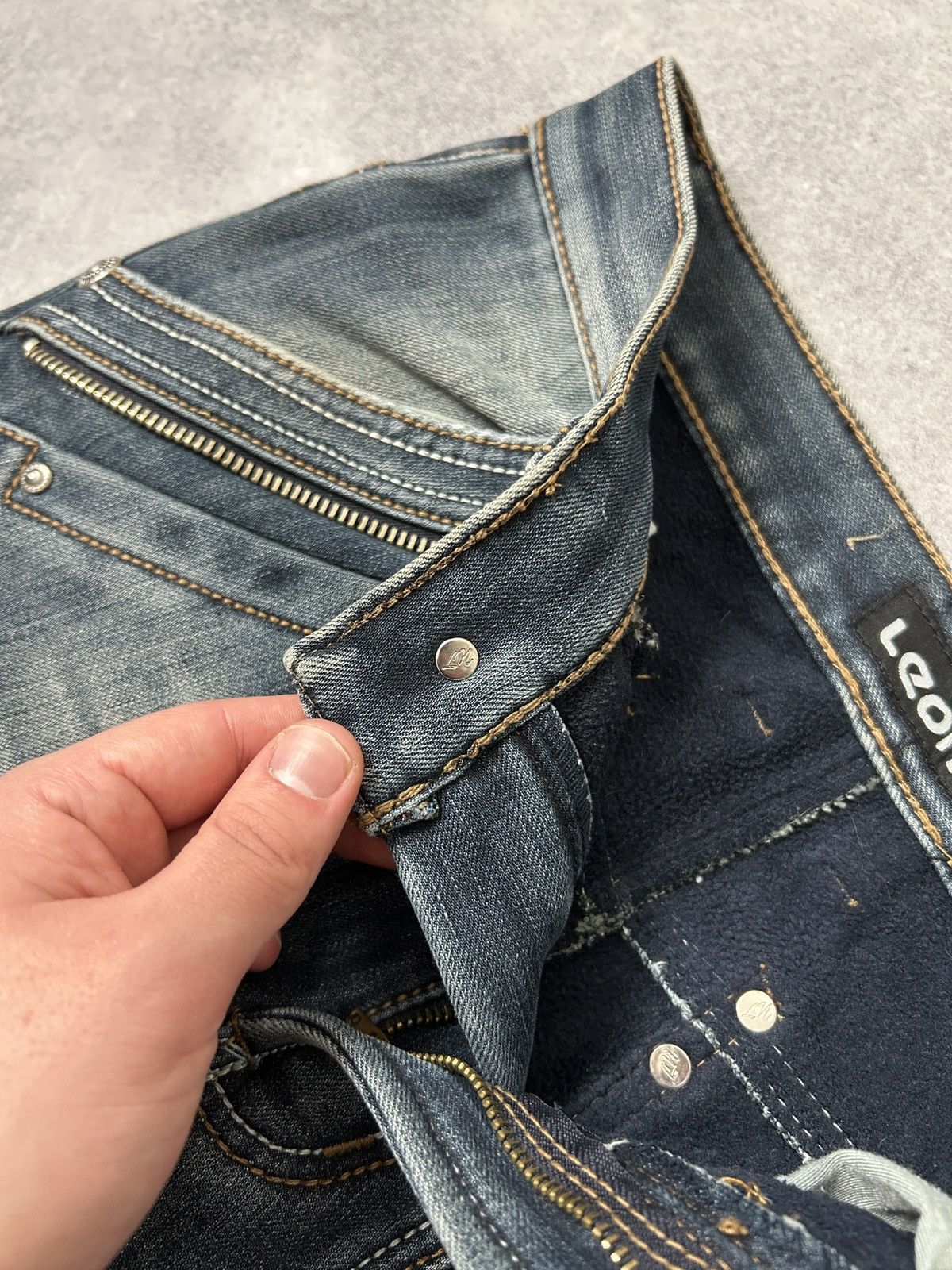 Japanese Brand Leonni washed dark blue flared jeans mens avant-garden Size US 34 / EU 50 - 7 Thumbnail