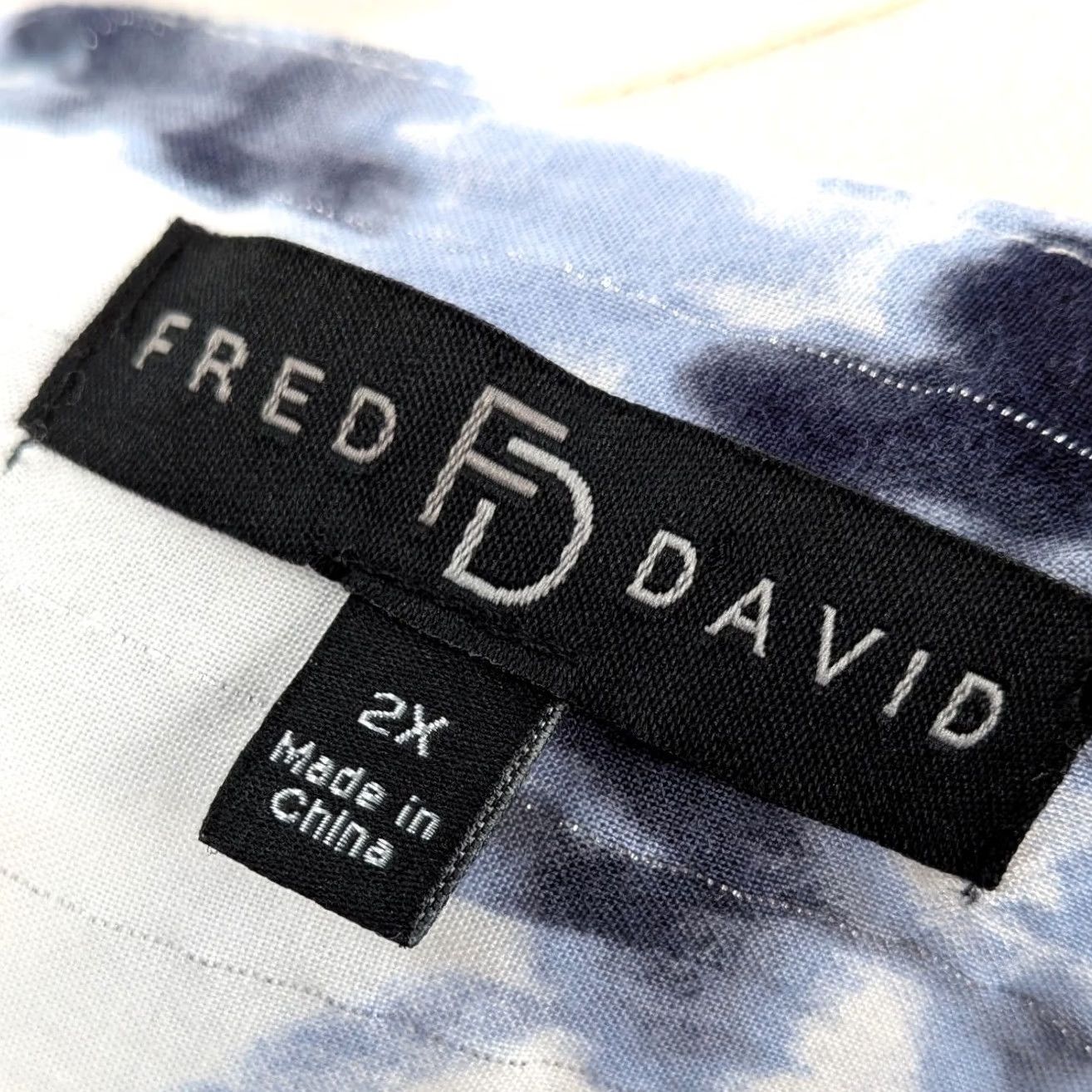 FRED Fred David Blue Floral Rayon Tunic Blouse 2X White Spring Silver Metallic Size XXL / US 16-18 / IT 52-54 - 3 Thumbnail