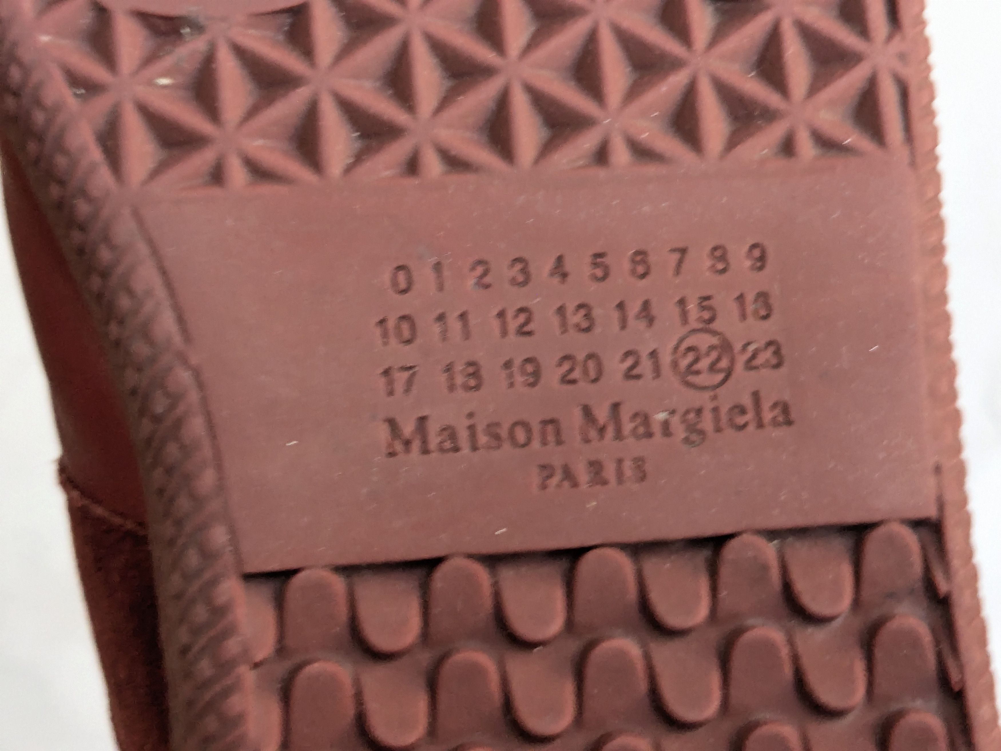 Maison Margiela Maison Margiela GAT Replica Burgundy 10 43 Low Tops Size US 10 / EU 43 - 15 Thumbnail