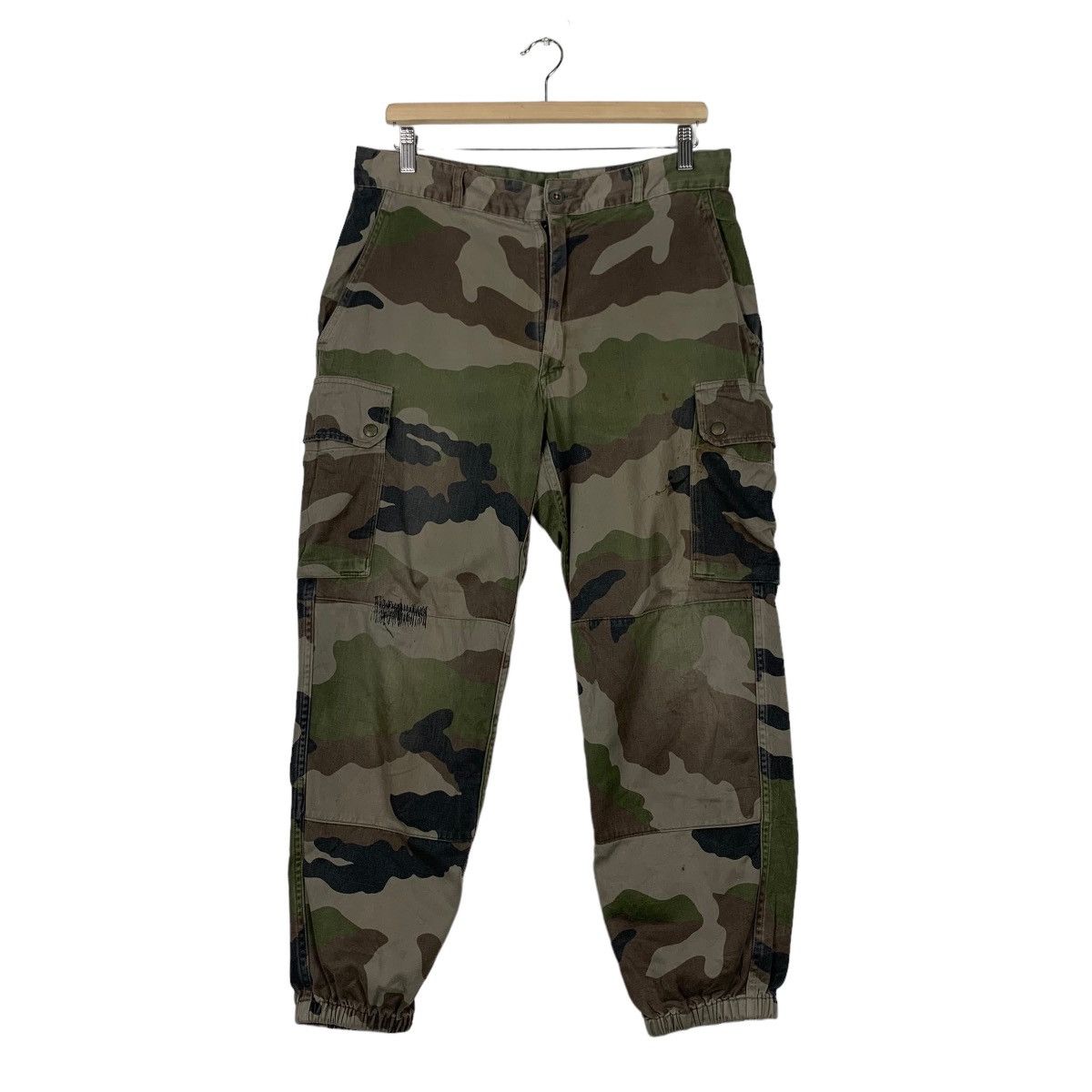 Vintage Vintage Military Army Green Camo 6Pocket Cargo Pant #0170-C9 Size US 34 / EU 50 - 1 Thumbnail