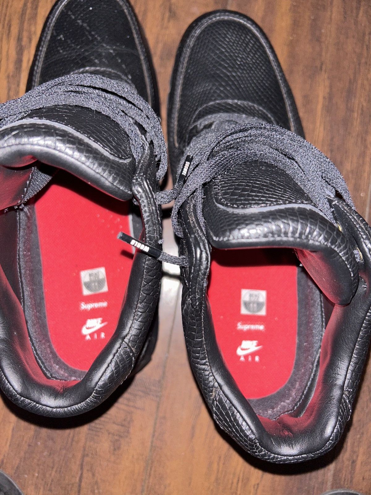 Nike × Supreme Supreme x Nike Air Goadome Size US 11 / EU 44 - 7 Thumbnail