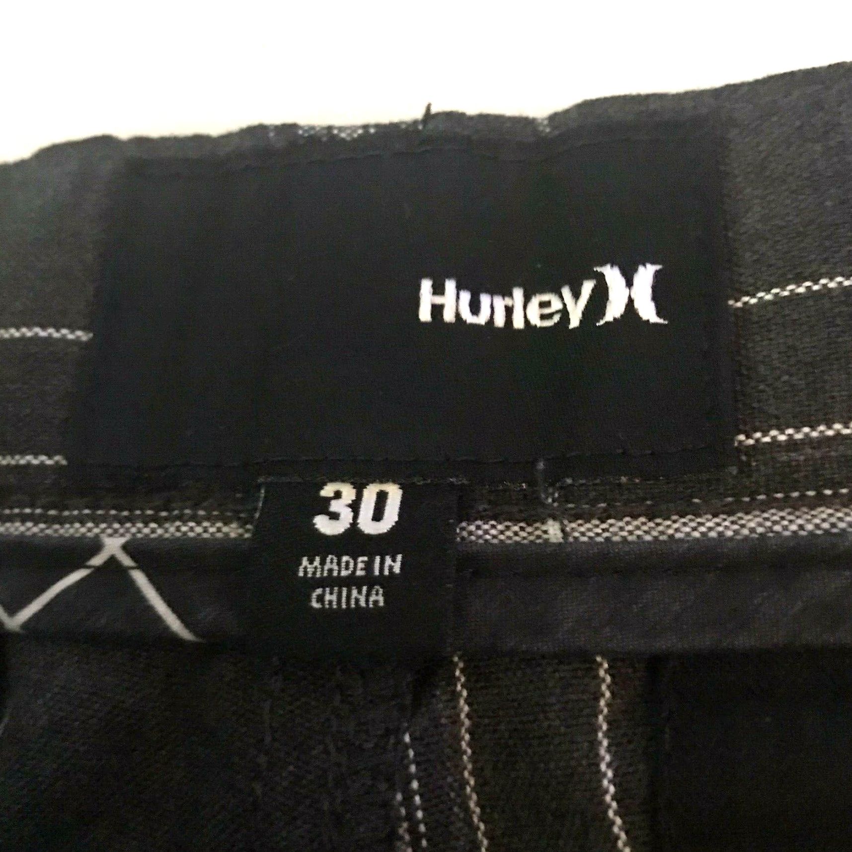 Hurley Hurley Shorts Mens Sz 30 Chino Gray Black Plaid Flat Front Bermuda Skate Shirt? Size US 30 / EU 46 - 2 Thumbnail
