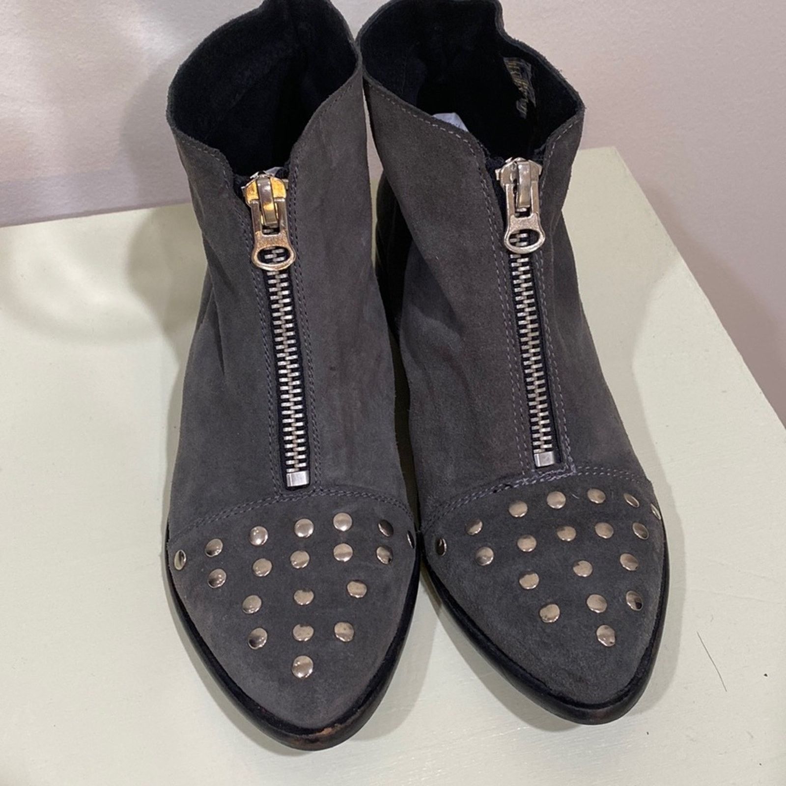 Other Musse & Cloud Gray Suede Ankle Boots Size 39 Made in Spain Size US 9 / IT 39 - 1 Thumbnail
