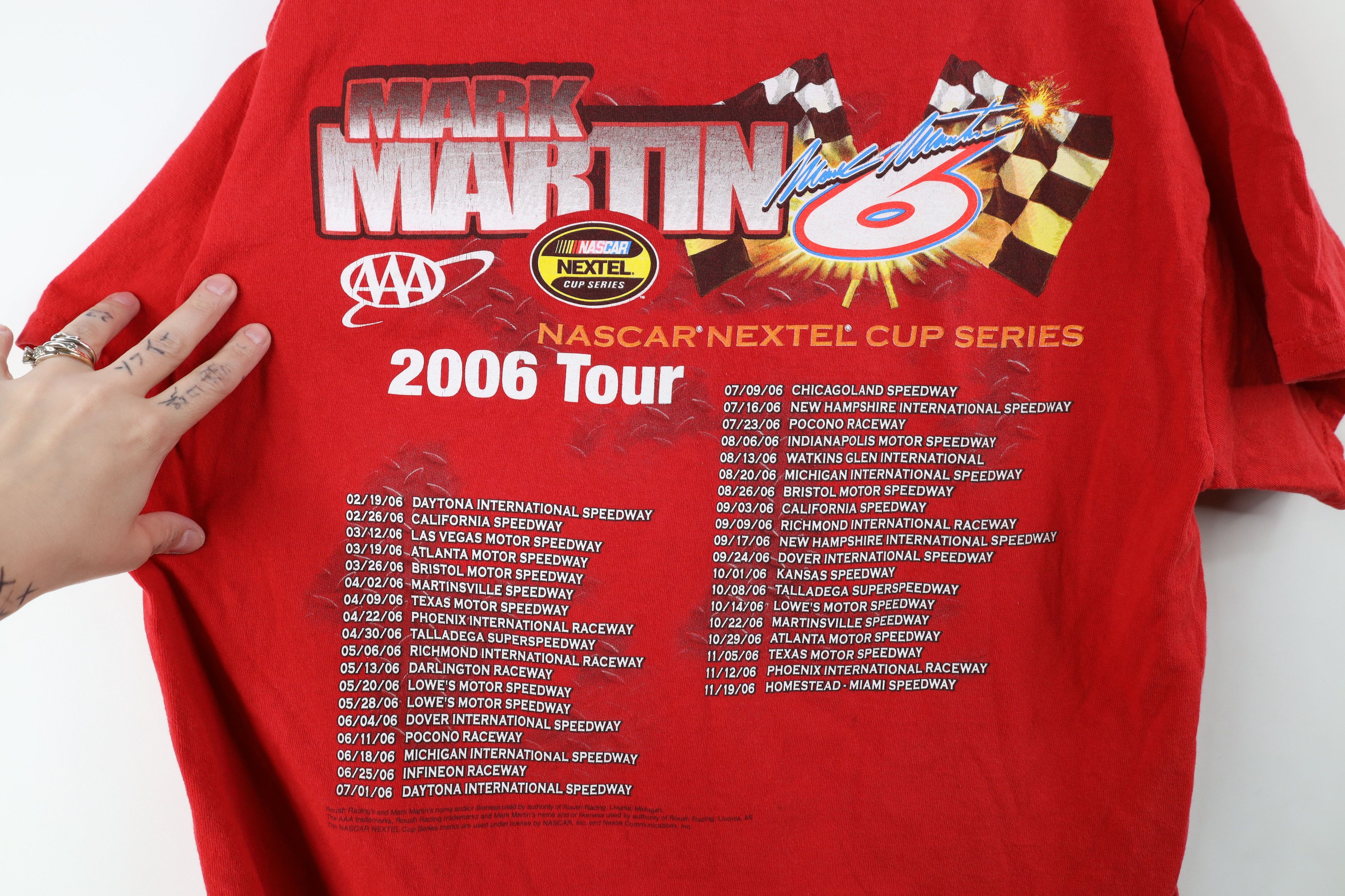 Vintage Vintage Y2K 2006 Nascar Mark Martin Racing T-Shirt Red Size US L / EU 52-54 / 3 - 14 Thumbnail