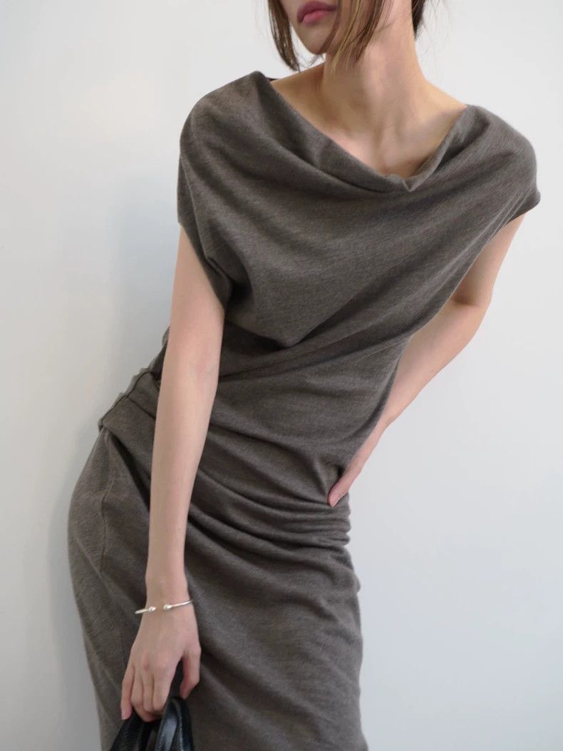 Helmut Lang HELMUT LANG A pleated dress with asymmetrical folds Size S / US 4 / IT 40 - 5 Thumbnail