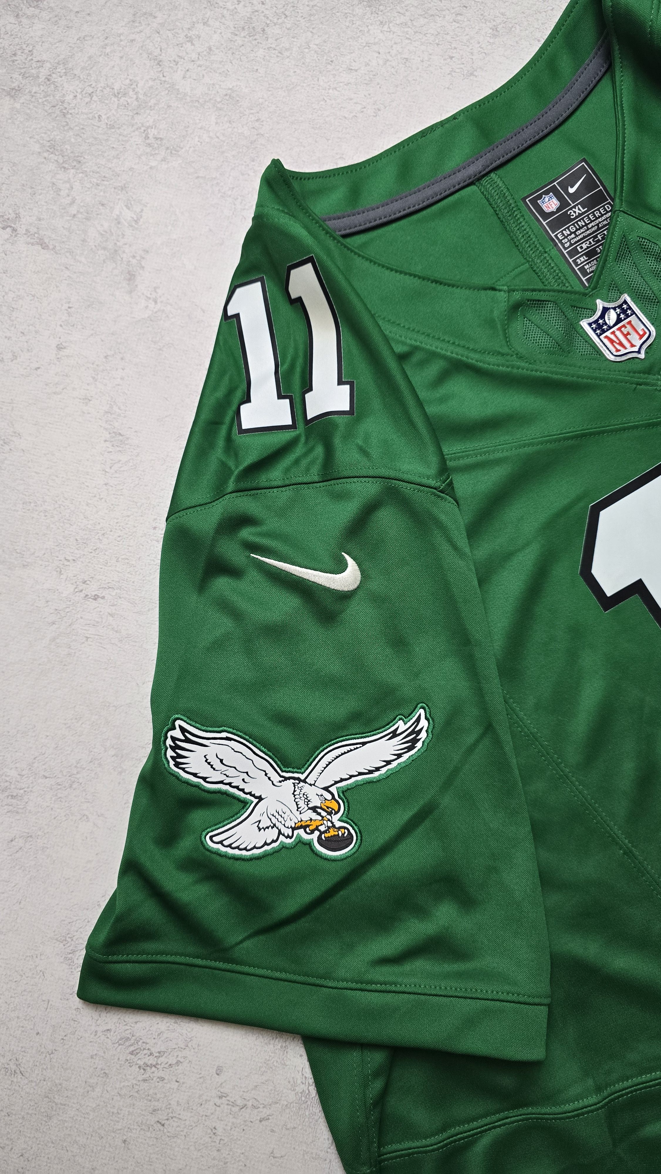 Nike Brown #11 Eagles Vapor FUSE Super Bowl LIX Champs Jersey XXL Size US XXL / EU 58 / 5 - 9 Thumbnail