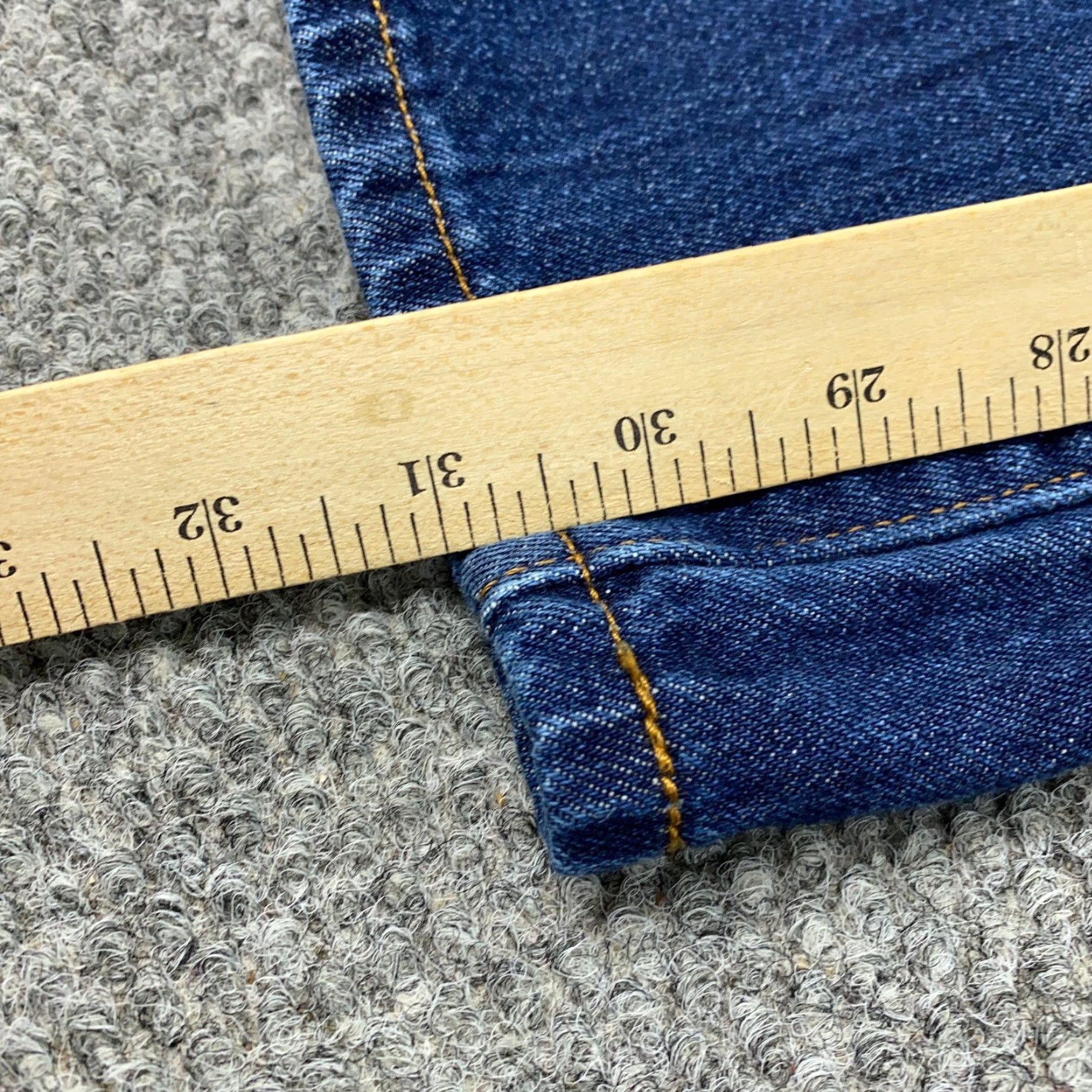 Levi's Levi's 501 Jeans Mens 42x32 Dark Blue Straight Denim Regular Fit 5-Pocket Distressed Size US 42 / EU 58 - 6 Thumbnail