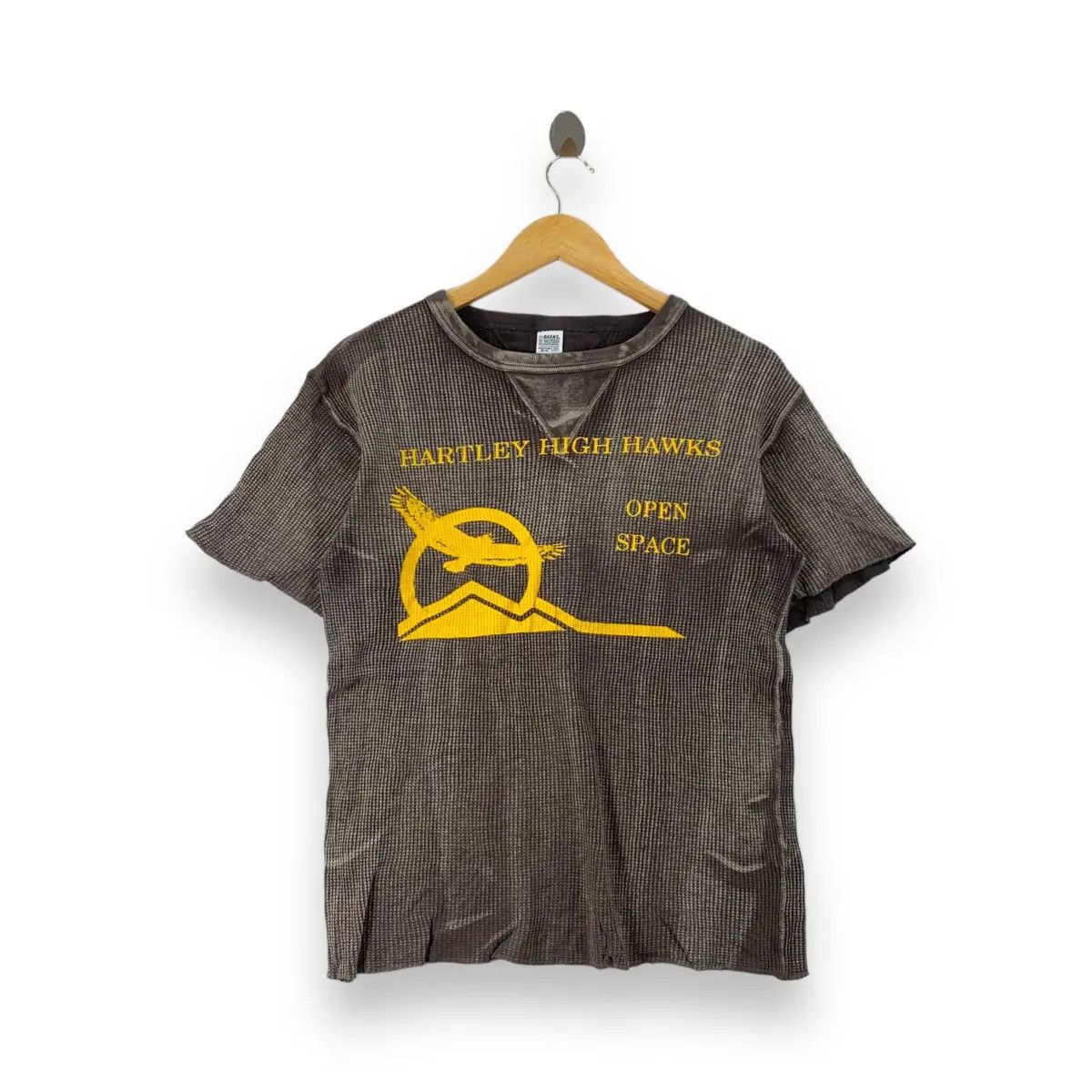 Vintage Vintage BARNS OUTFITTERS JAPAN Hartley Hawks Tee Shirt Size US M / EU 48-50 / 2 - 1 Thumbnail