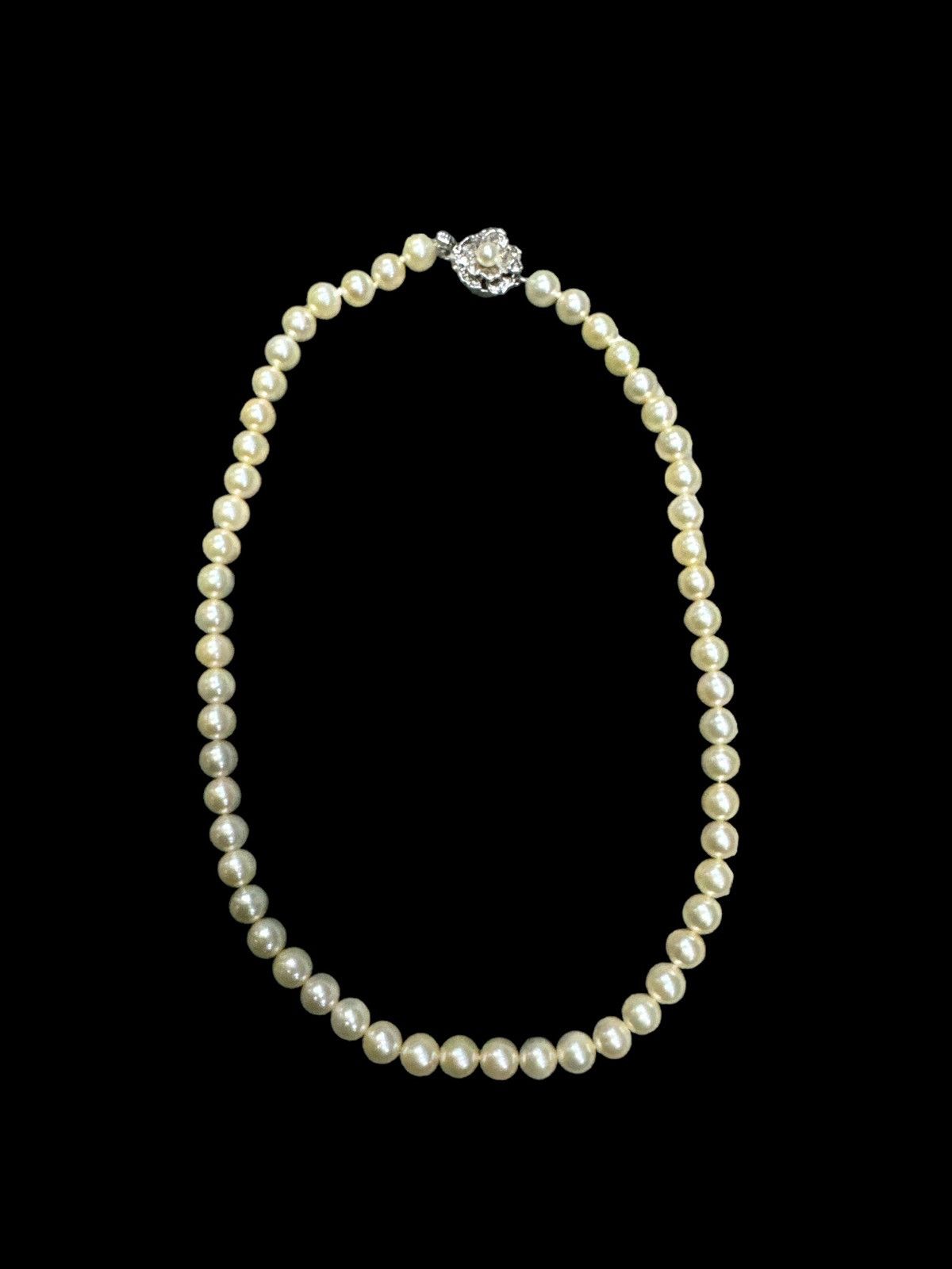 NATURAL PEARL NECKLACE