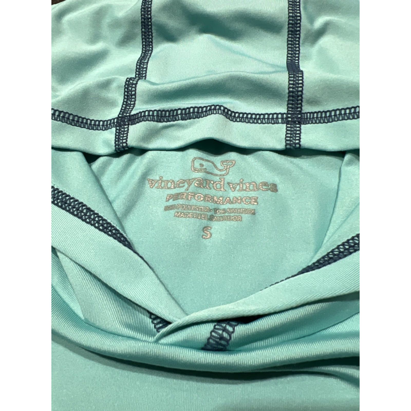 Vineyard Vines Vineyard Vines Hoodie S Blue L/S Whale Performance Outdoors Fishing Pullover Women Regular Size XS? Wait. Size S / US 4 / IT 40 - 4 Thumbnail