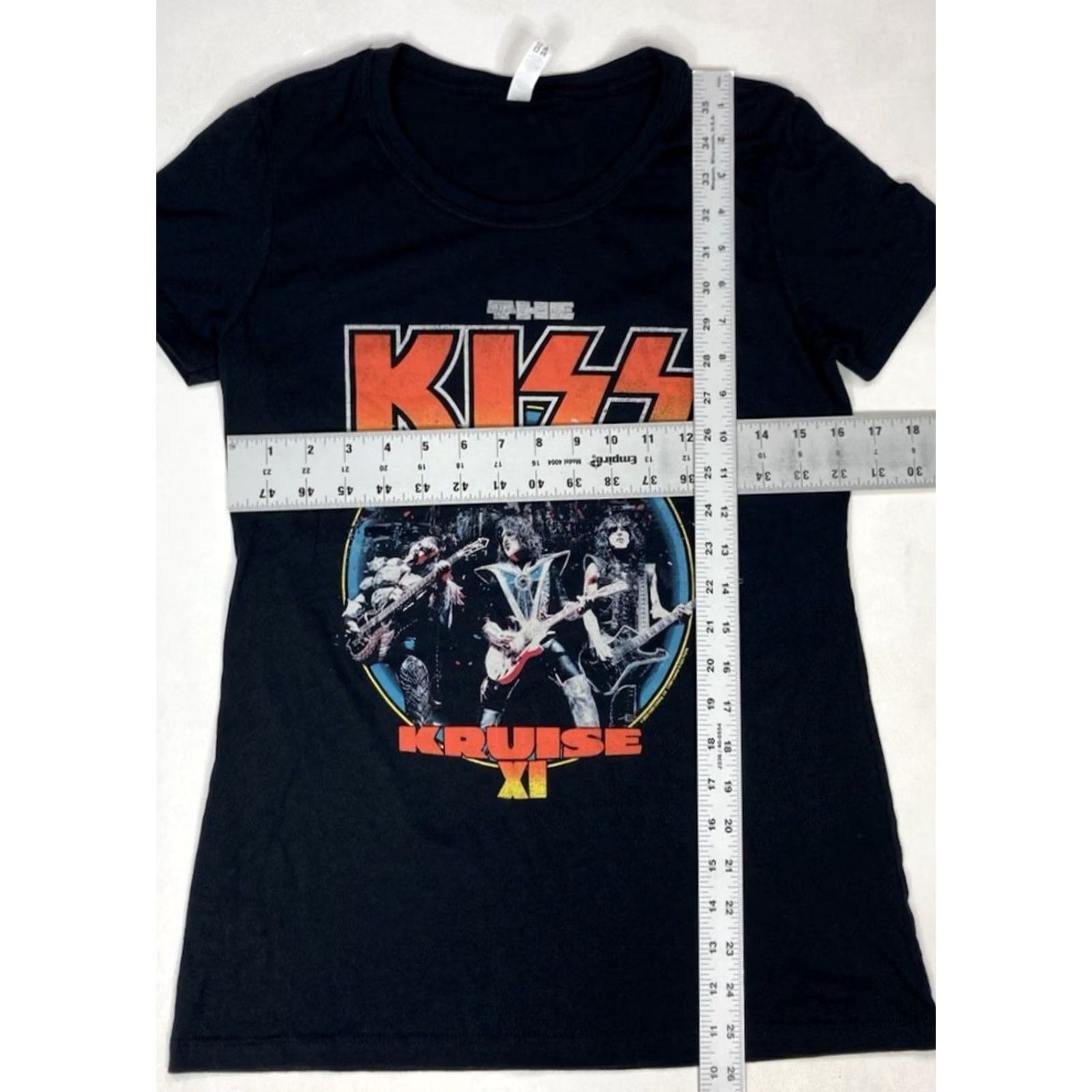 Next Level Kiss Kruise XI Graphic T-shirt Women Small Black Short Sleeve Music Merch 2022 Size S / US 4 / IT 40 - 6 Thumbnail