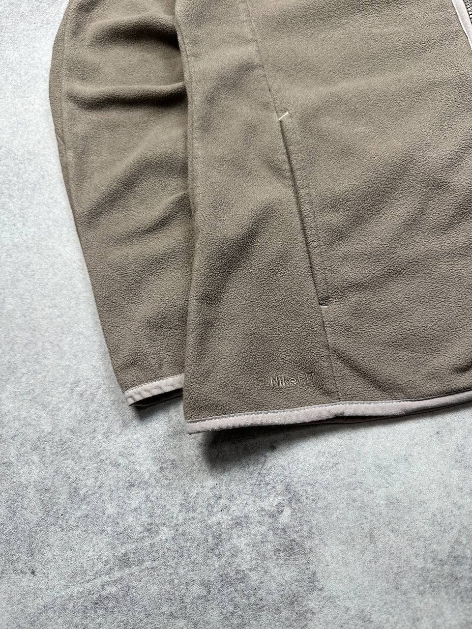 Nike Vintage Women’s Nike Fit Fleece, Size XL – Cozy Sporty Style Size XL / US 12-14 / IT 48-50 - 4 Thumbnail