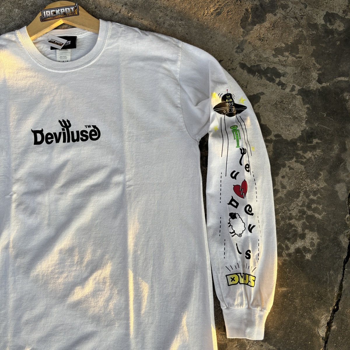 Japanese Brand 🔥Rare!!! Deviluse X Alien Workshop Longsleve Tshirt Size US M / EU 48-50 / 2 - 3 Thumbnail