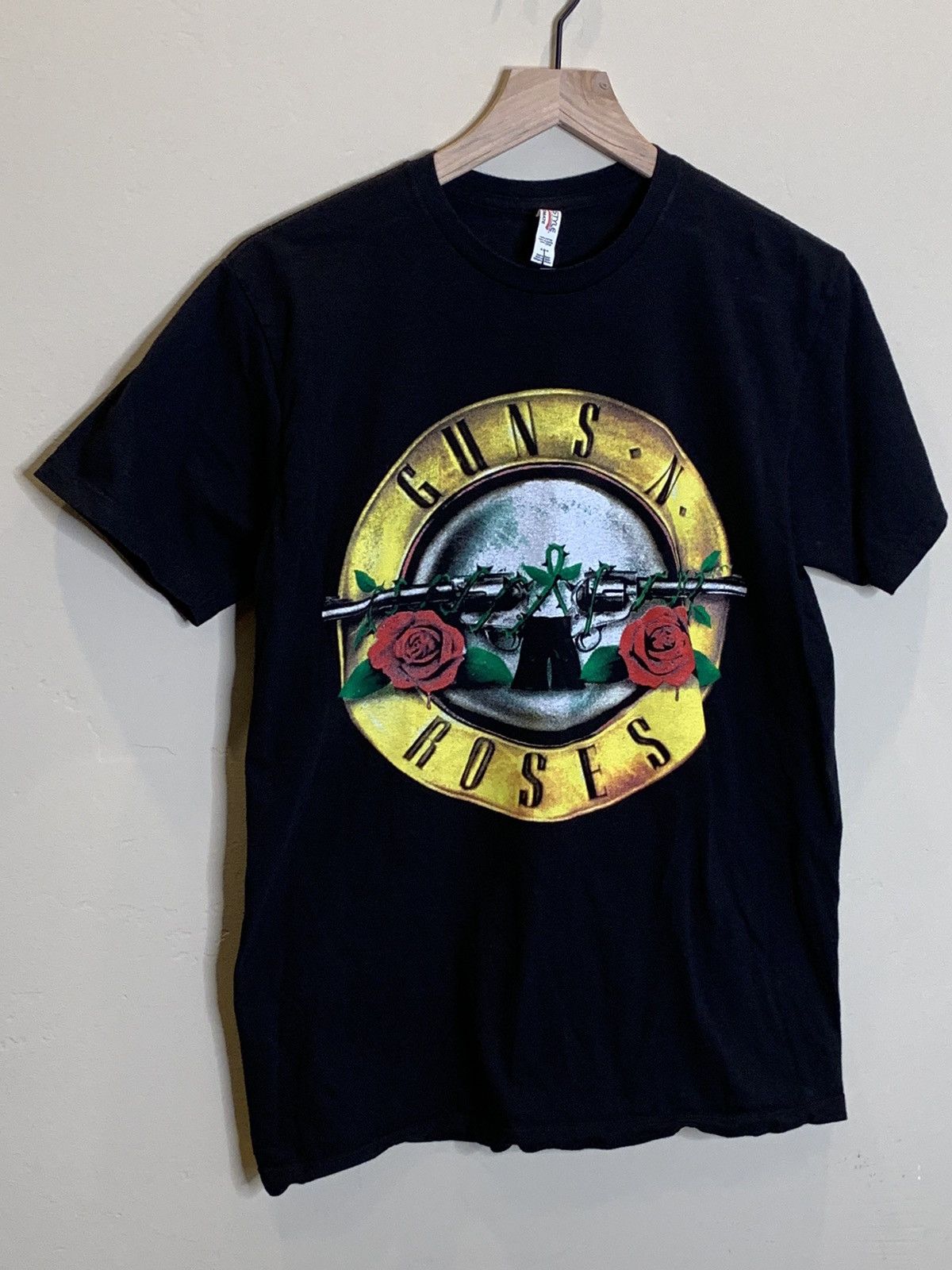 Band Tees *RARE* 2017 Guns N Roses USA Tour T-Shirt Official Band - M Size US M / EU 48-50 / 2 - 1 Thumbnail