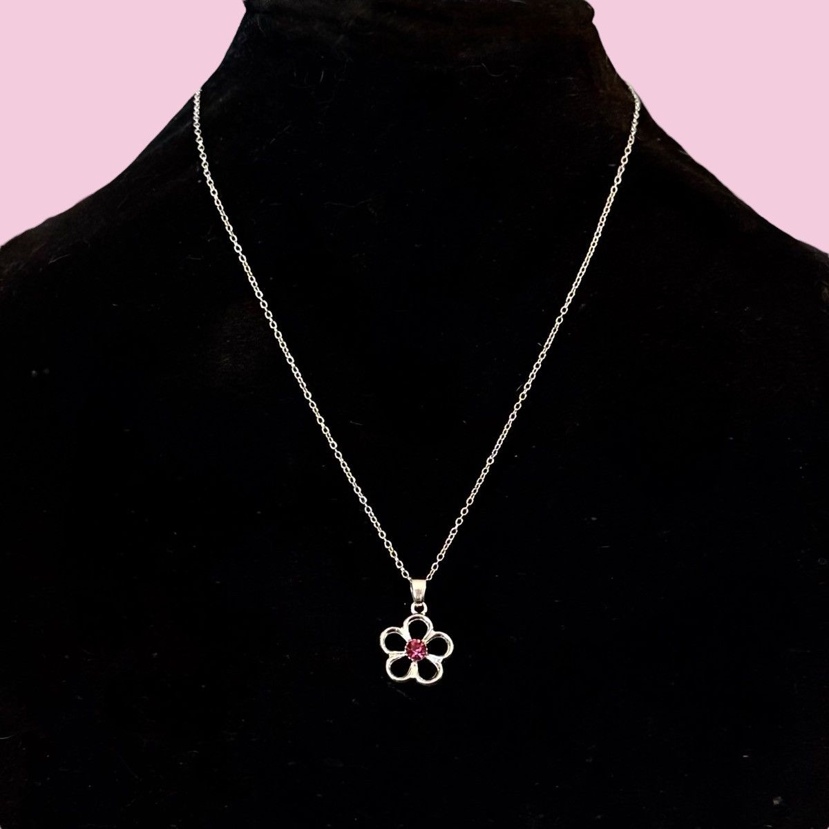 Other Silver tone pink rhinestone flower pendant necklace Size ONE SIZE - 1 Thumbnail