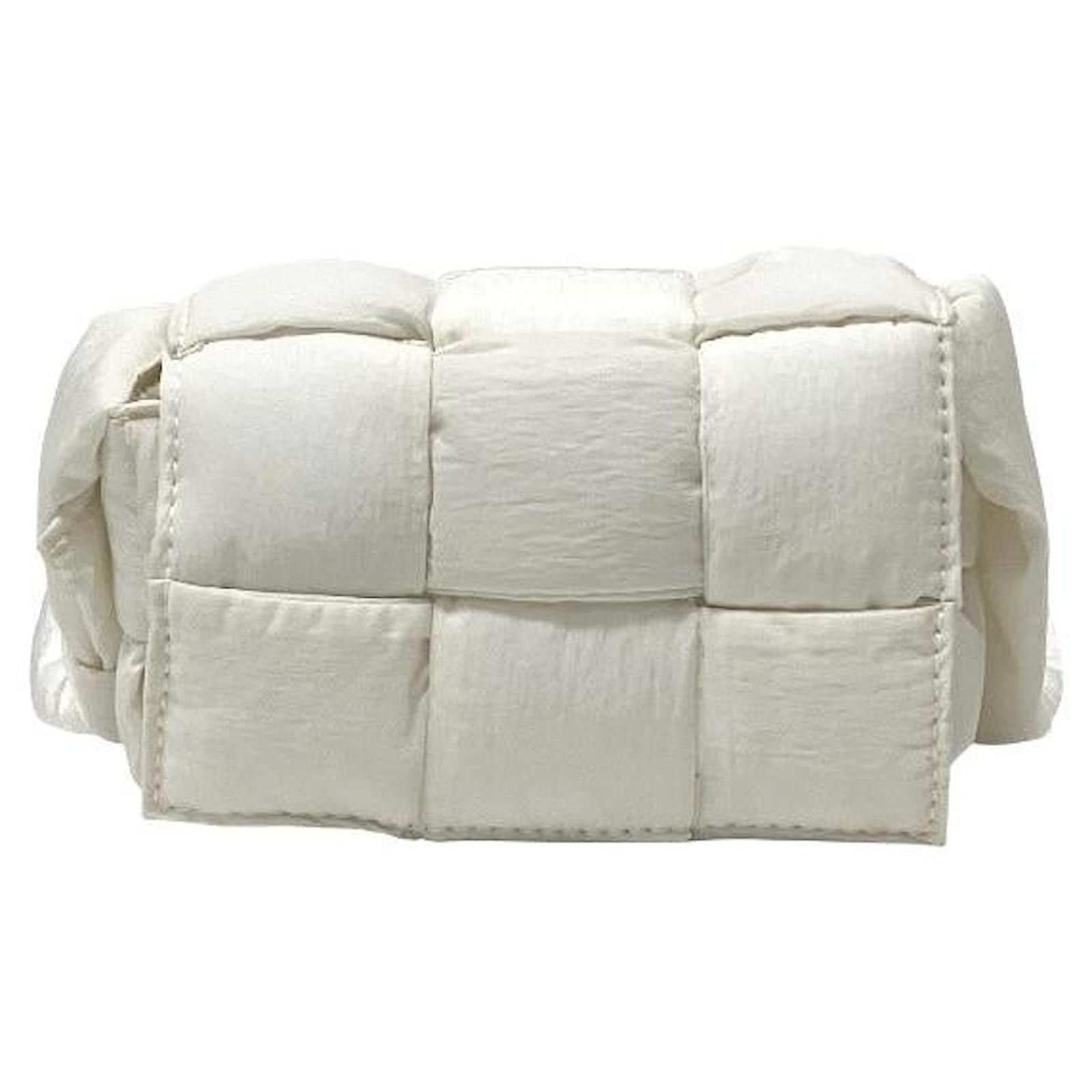 Bottega Veneta o1orln1025 Size: OS / Candy Padded Tech Cassette Bag White Size ONE SIZE - 1 Thumbnail