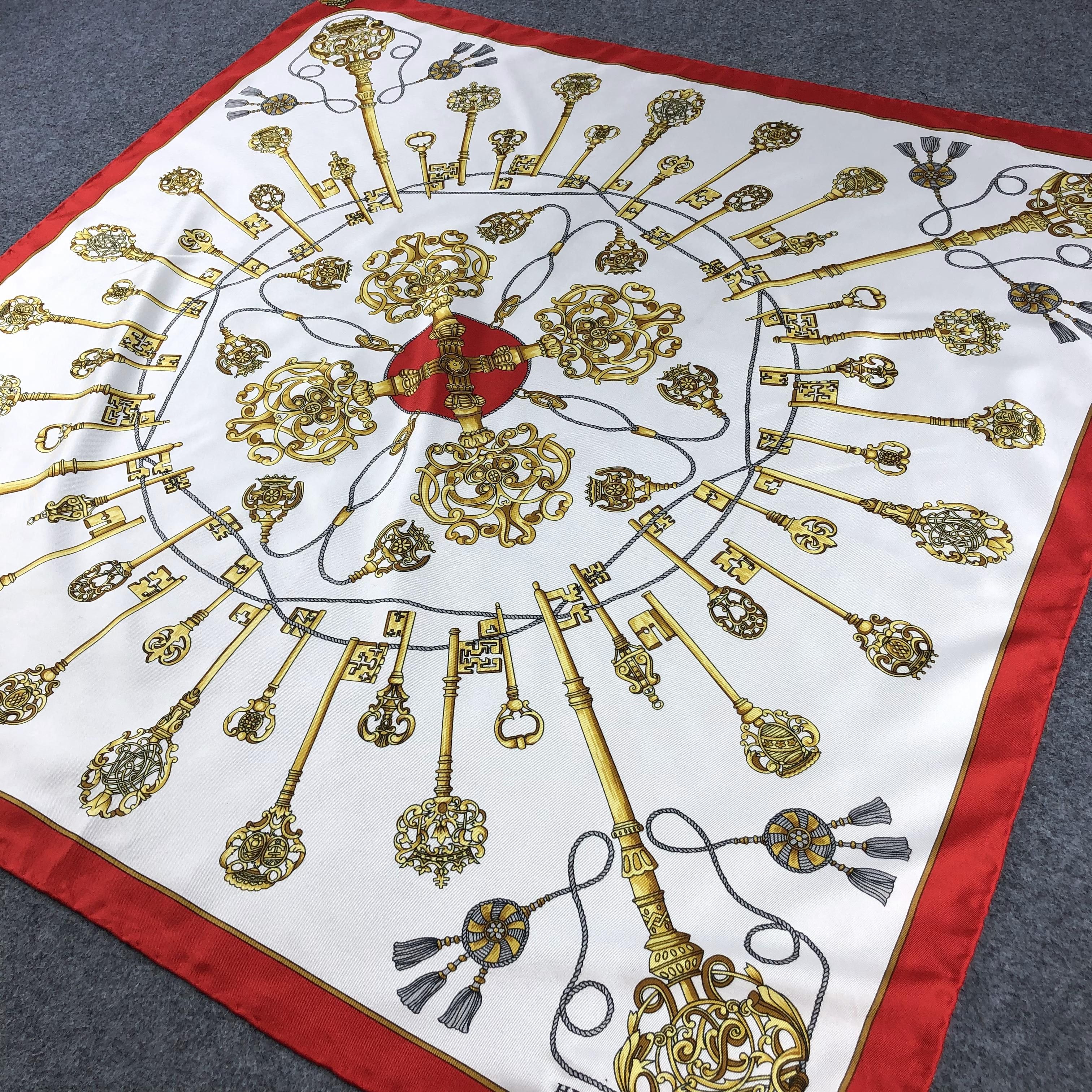 Japanese Brand Hermes Les Clefs Silk Scarf Baroque Avant-Garde Keys -M387 Size ONE SIZE - 3 Thumbnail