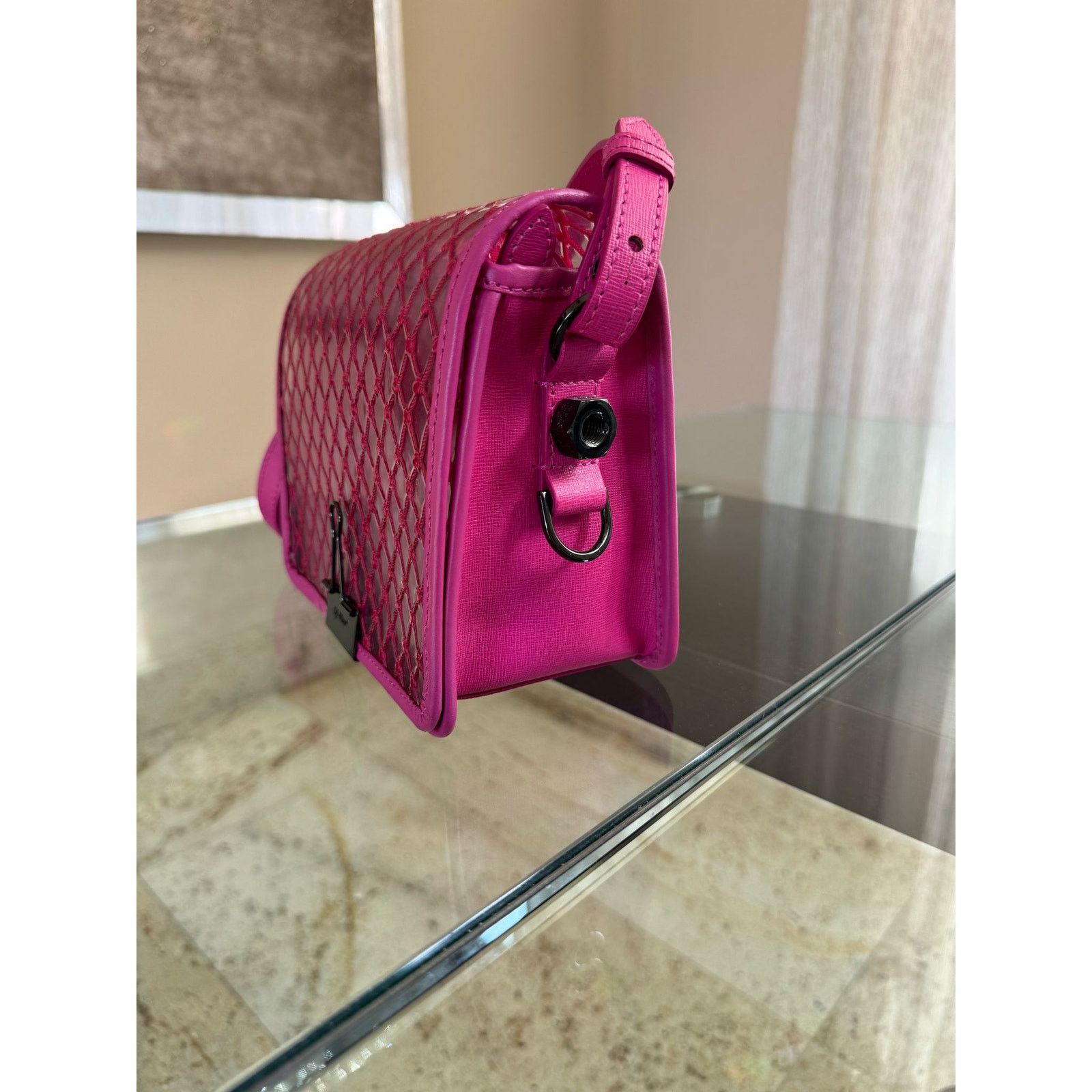 Off-White o1rshd1 Size: OS / Net Binder Clip Bag in Pink Size ONE SIZE - 3 Thumbnail