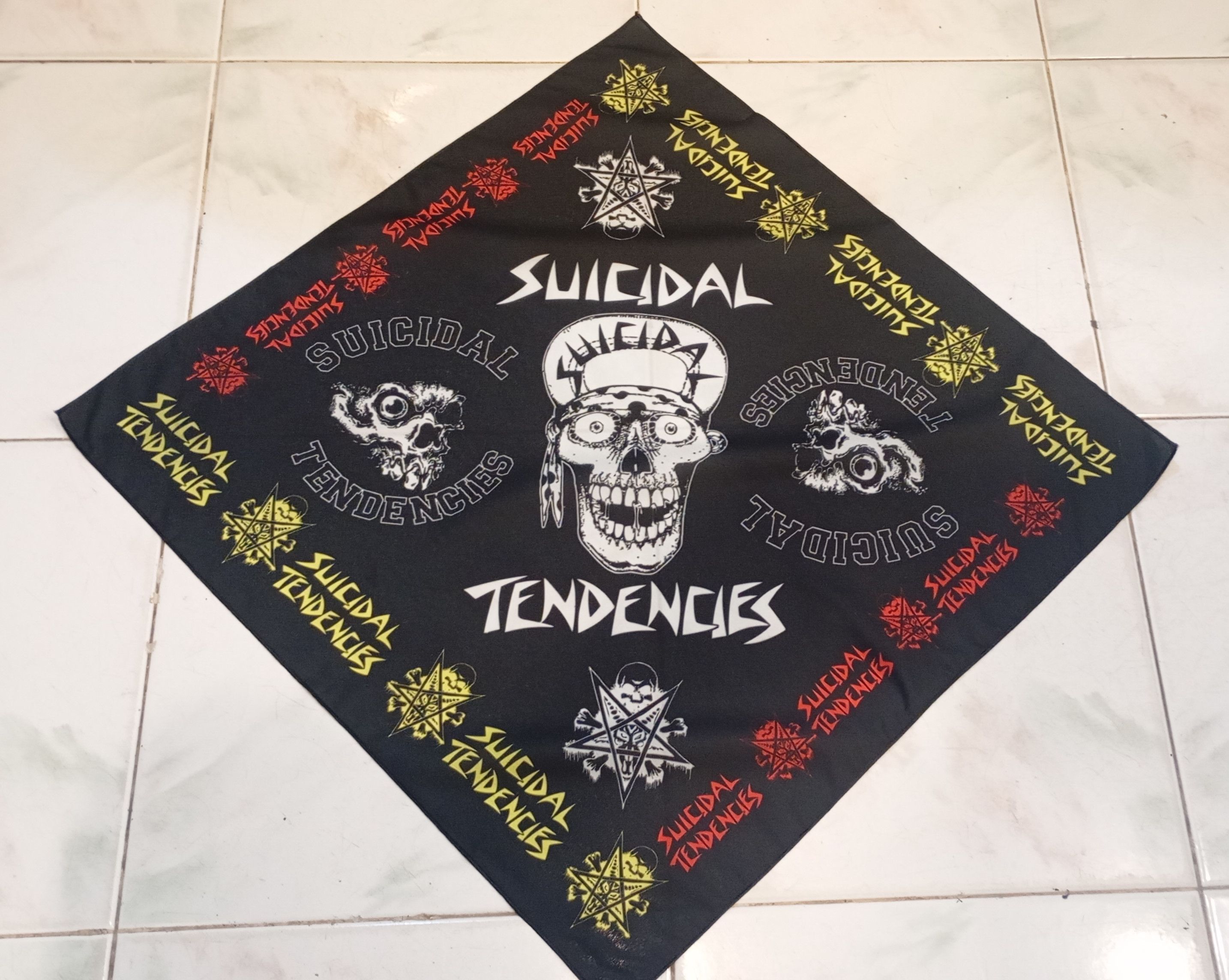 Band Tees Skulls Bandana Handkerchief Rock Band Streetwear suicidal Size ONE SIZE - 1 Thumbnail