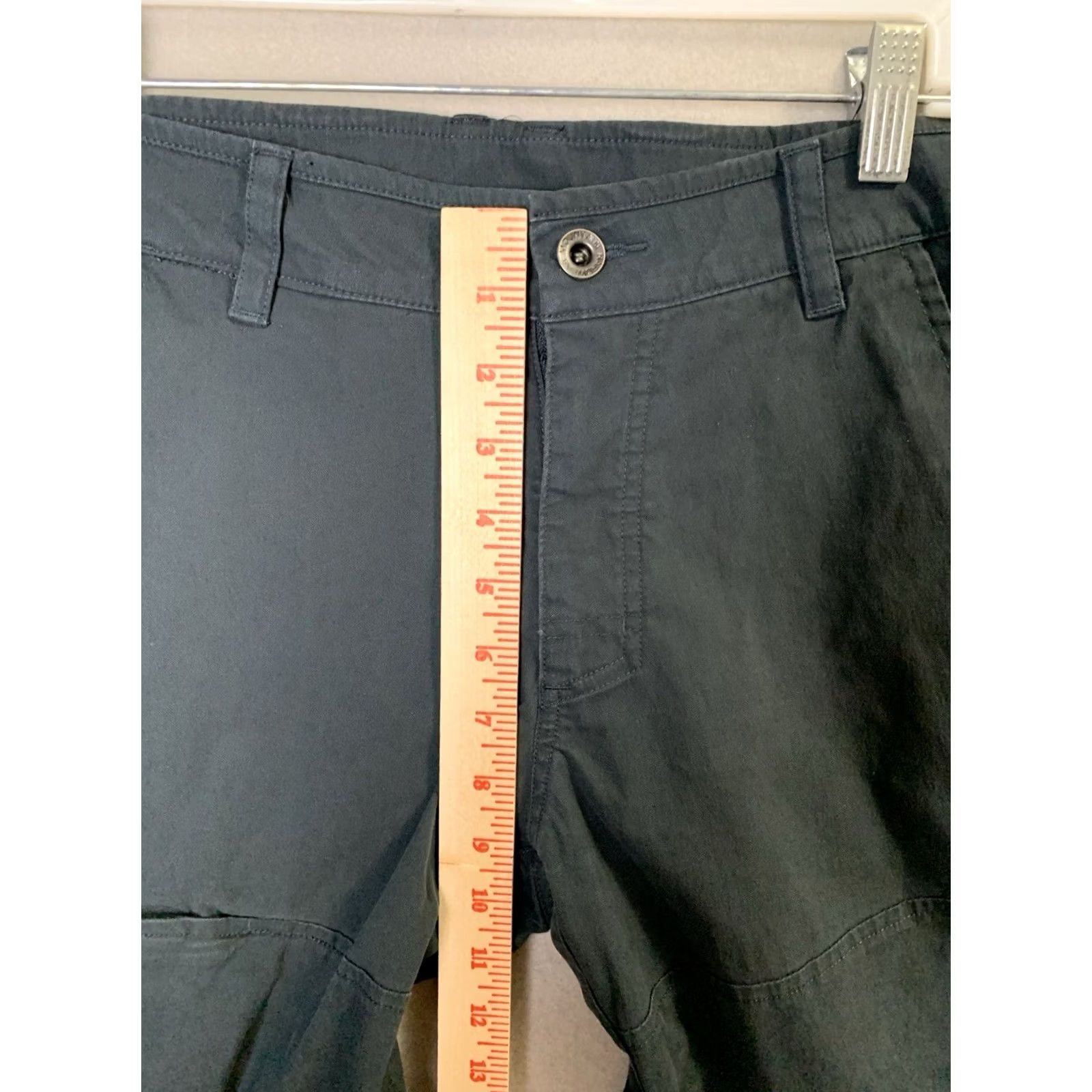 Mountain Hardwear Mountain Hardwear AP Pant Men 28x32 Black Outdoor Hiking Nylon Blend Roll Cuff Chino Straight Regular Pockets Reflective Breathable Logo Zipper Button Size US 28 / EU 44 - 7 Thumbnail
