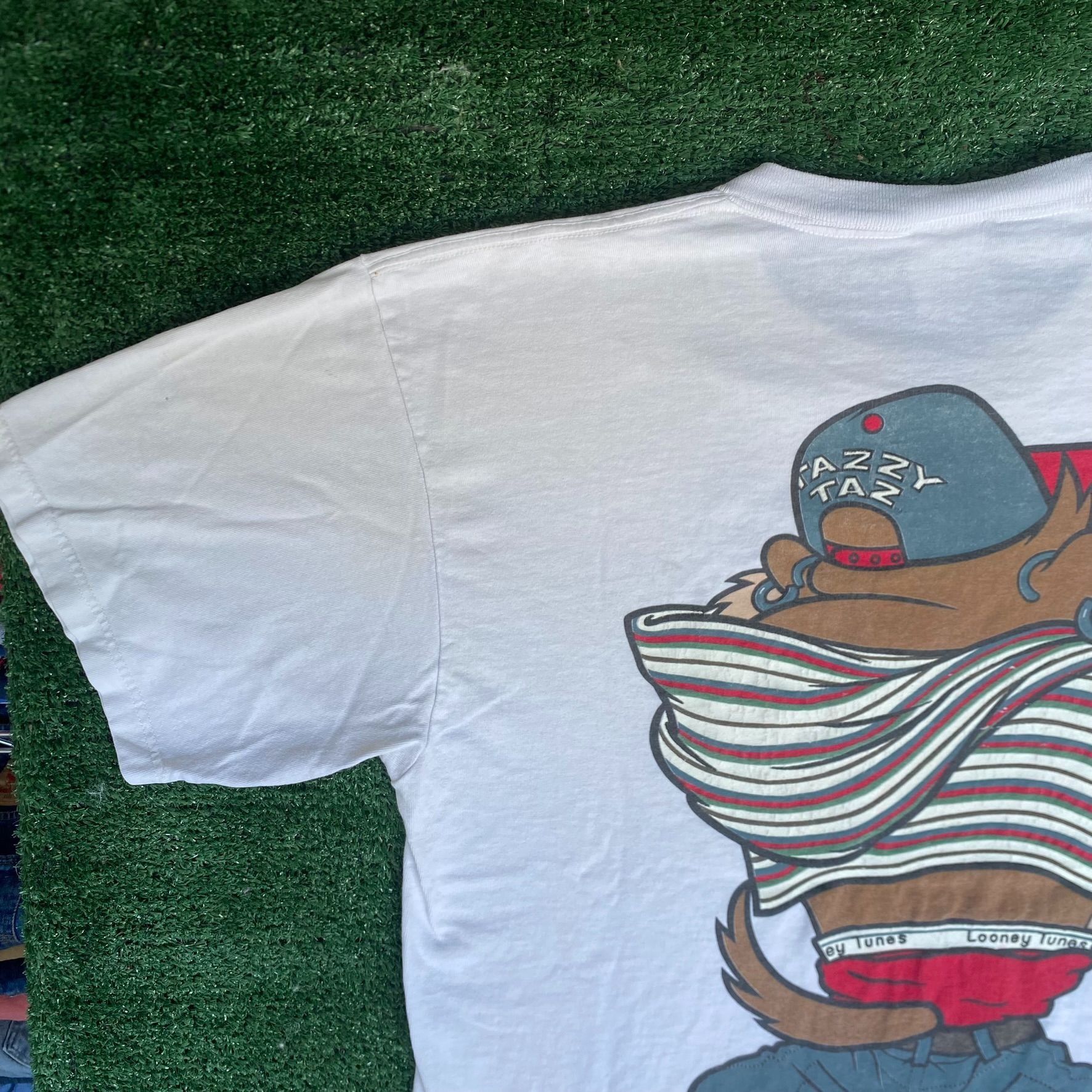 Vintage Vintage 90s Taz Tasmanian Devil Shirt Looney Tunes Retro Tee Size US XL / EU 56 / 4 - 6 Thumbnail