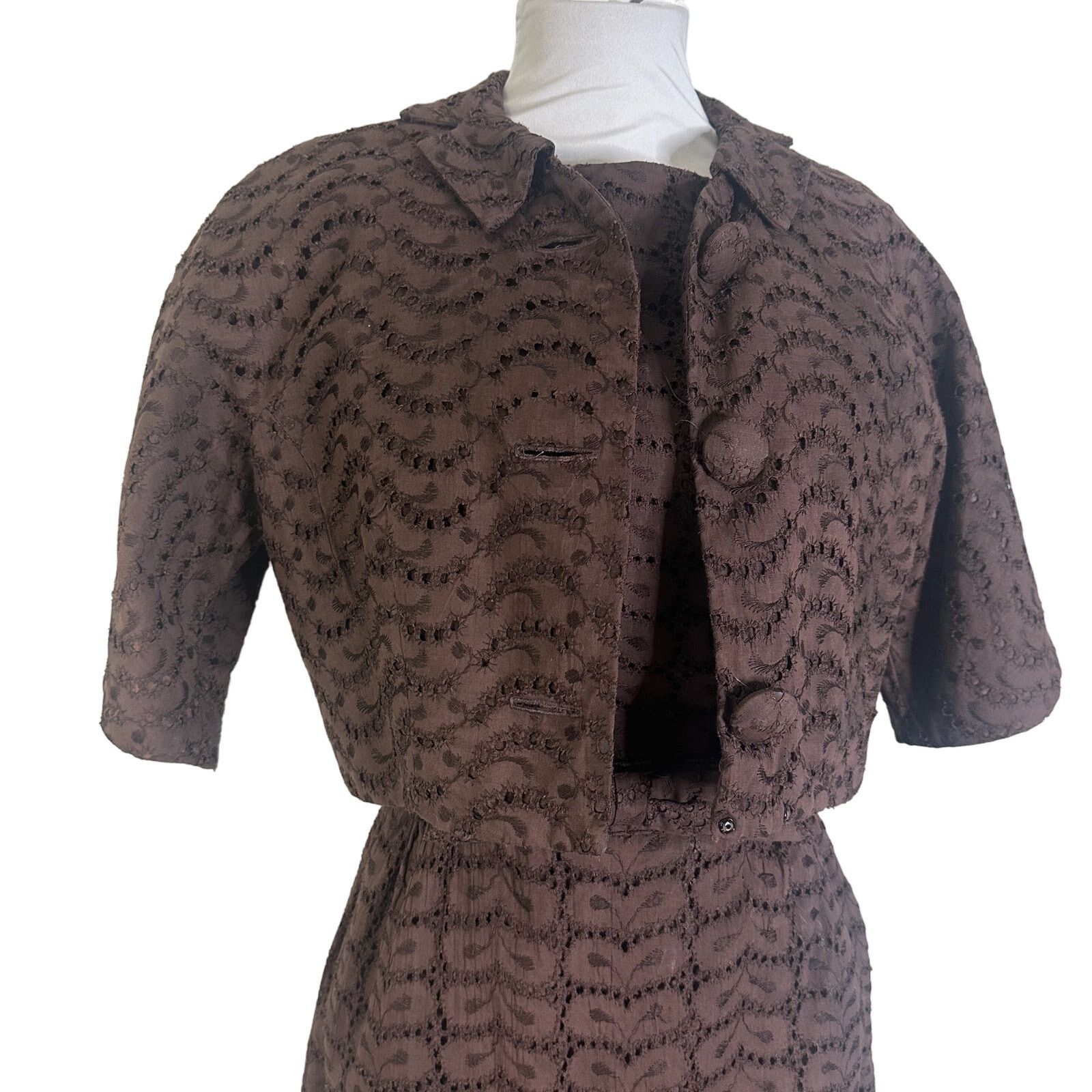 Vintage Vintage 1950s Brown Eyelet Wiggle Shift Dress Jacket Belt M Size M / US 6-8 / IT 42-44 - 3 Thumbnail