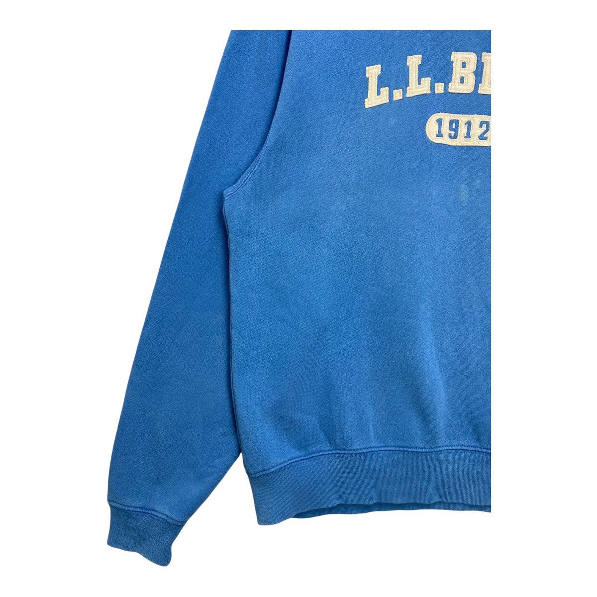 L.L. Bean Vintage LL Bean Sweatshirt Spellout Pullover Crewneck Size L Size US L / EU 52-54 / 3 - 4 Thumbnail