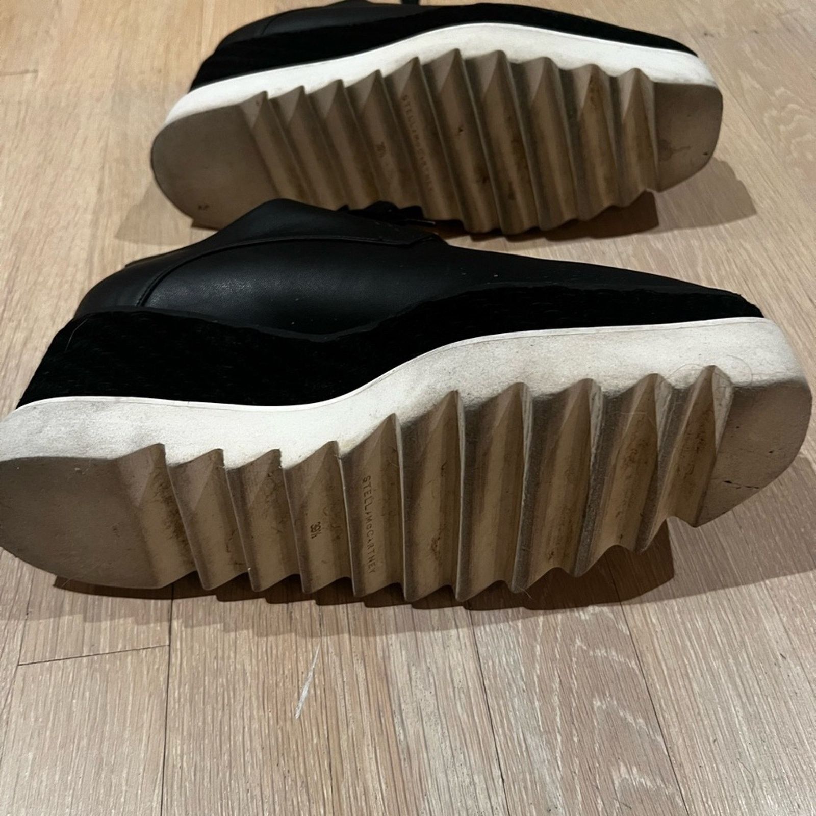 Stella McCartney Stella McCartney Black Vegan Platform Brogues Velvet 9.5 Size US 9.5 / IT 39.5 - 5 Thumbnail