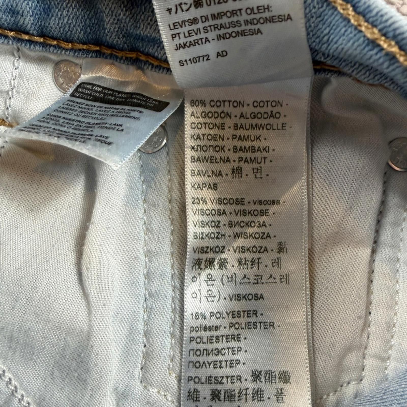 Levi's Levis 724 High Rise Straight Jeans 29x32 Light Wash Size 29" - 9 Thumbnail