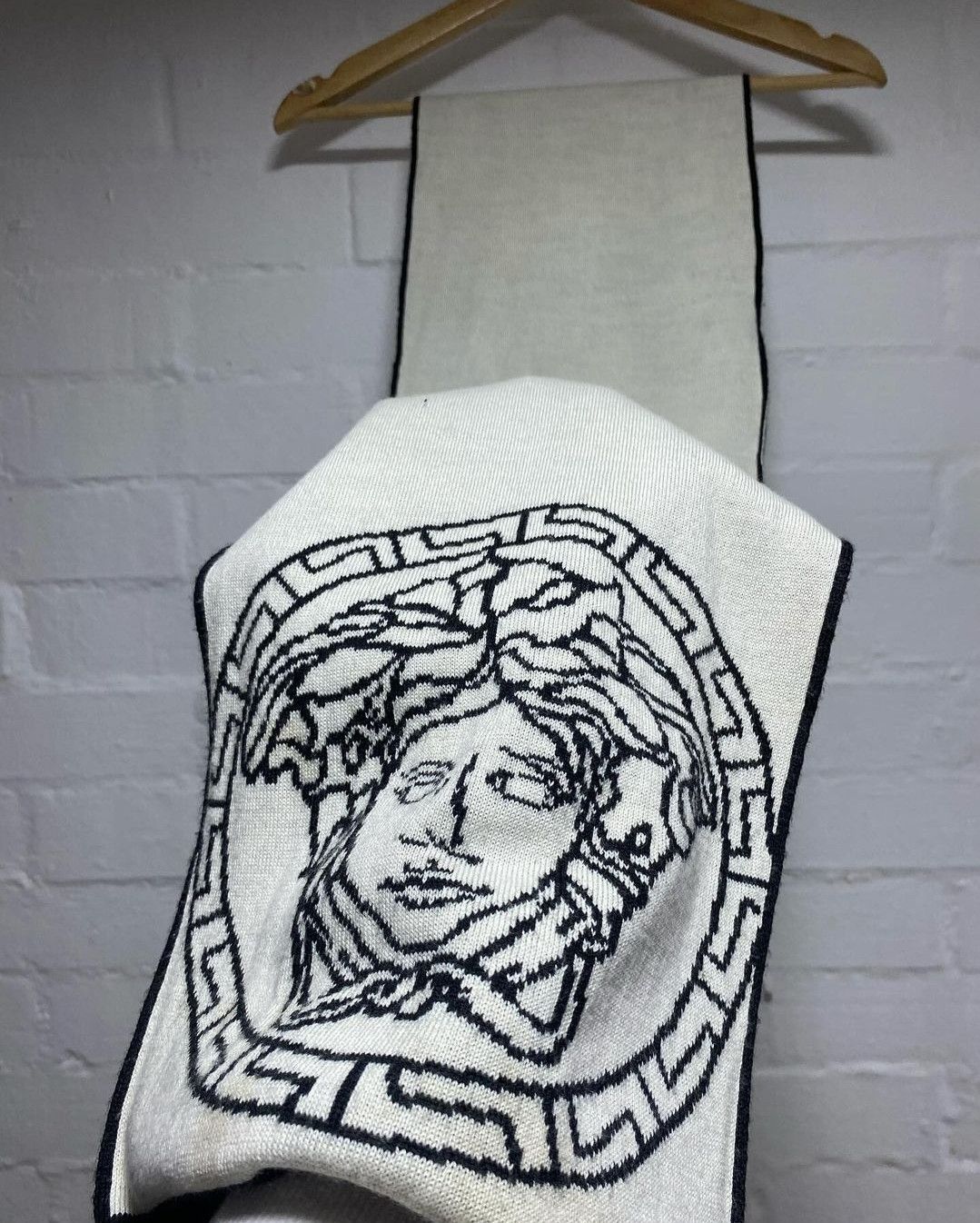 Designer × Versace Versace reversible scarf Size ONE SIZE - 4 Thumbnail