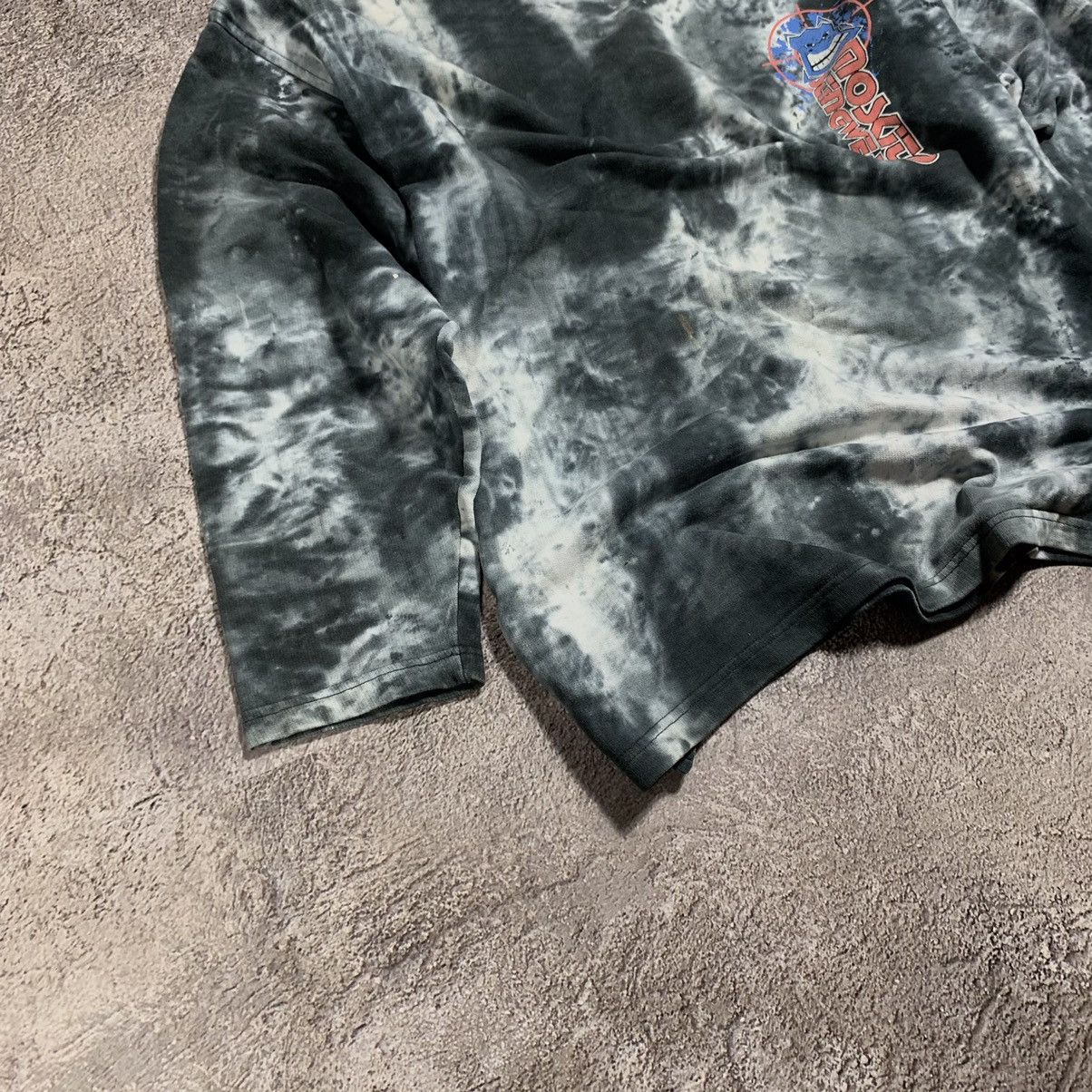 Vintage Vintage 90s Y2K Tie Dye Graphic Crewneck Thrashed Grunge M Size US M / EU 48-50 / 2 - 5 Thumbnail