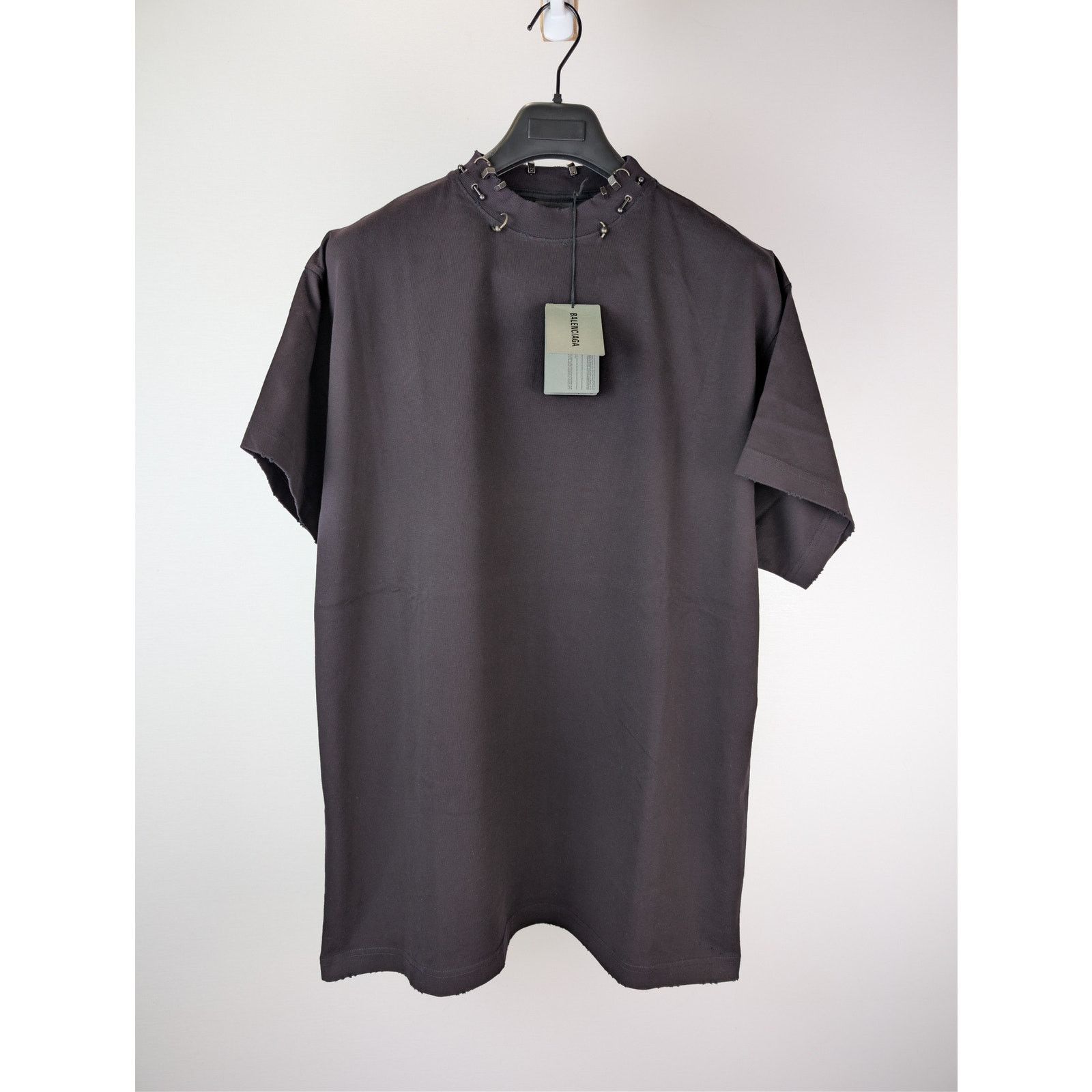 Balenciaga o1rshd1 Pierced Oversized Vintage Jersey T-Shirt in Black Size US L / EU 52-54 / 3 - 2 Thumbnail