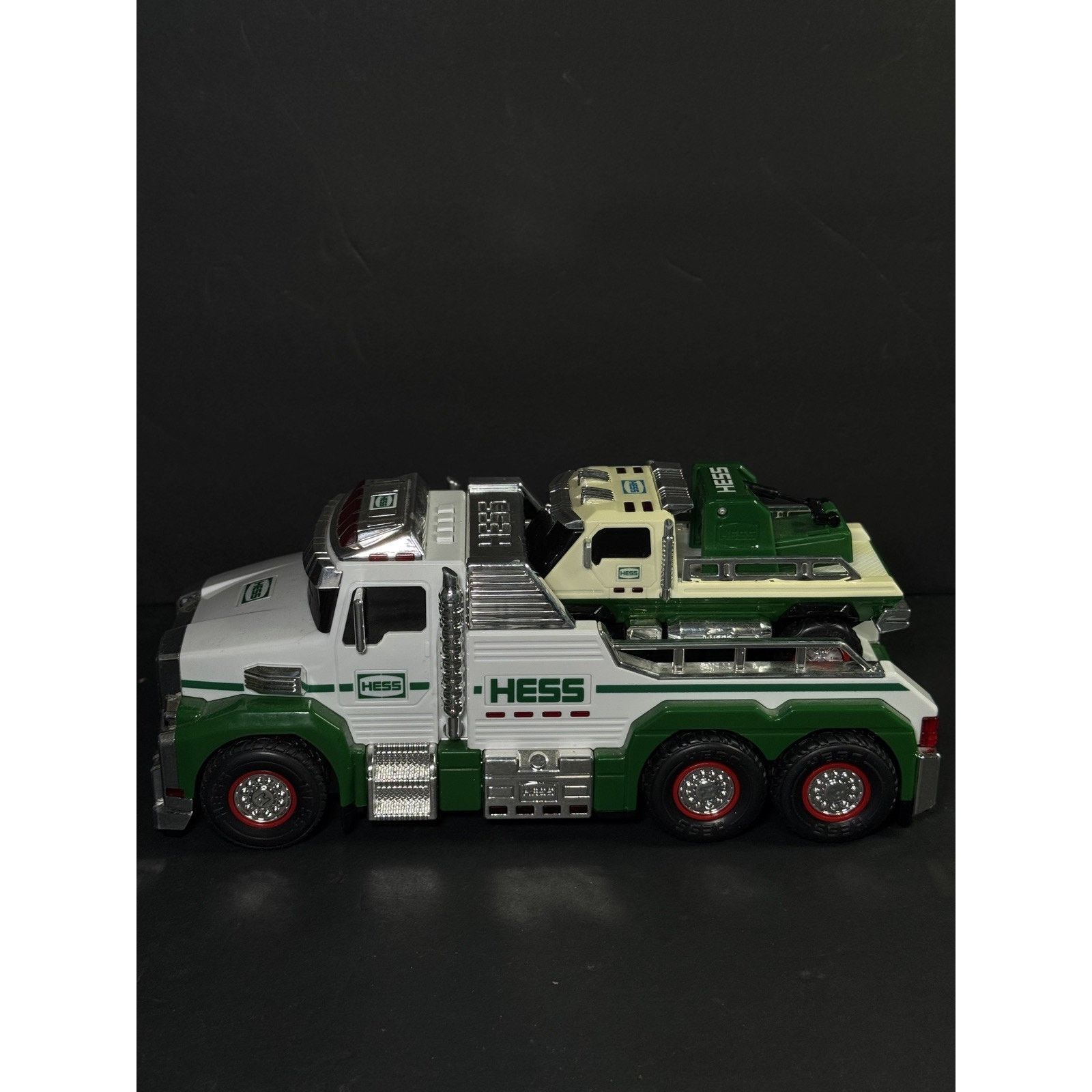 Other 2019 Hess Tow Truck and Rescue Team Vehicle Toy Size ONE SIZE - 4 Thumbnail