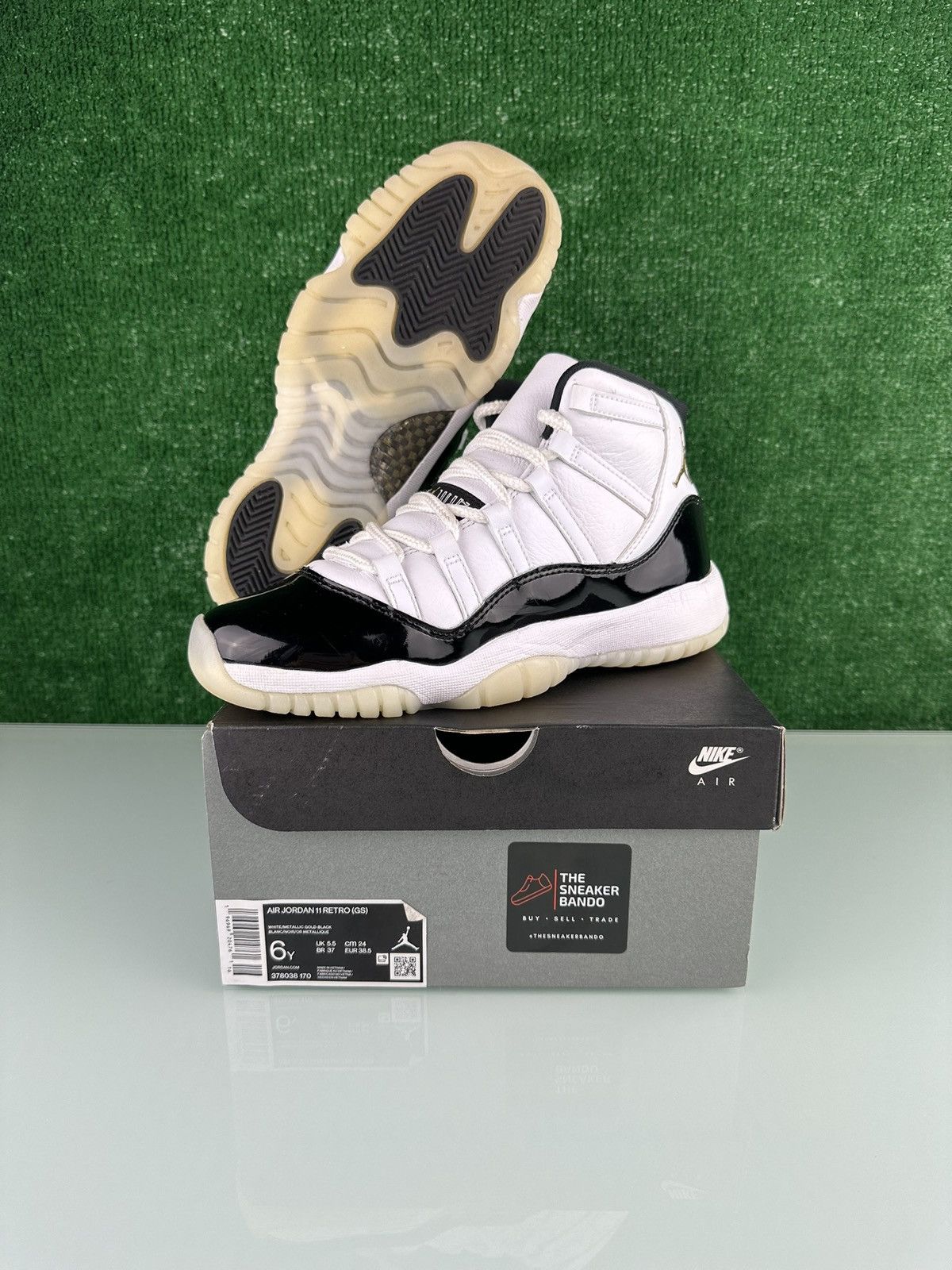 Jordan Brand Jordan 11 Retro Mid Gratitude / Defining Moments (GS) Size US 6 / EU 39 - 1 Thumbnail