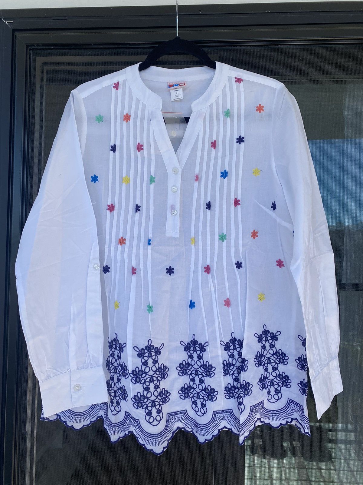Other NWOT American Sweatshirt tunic blouse,, embroiderd eyelets Size S / US 4 / IT 40 - 3 Thumbnail