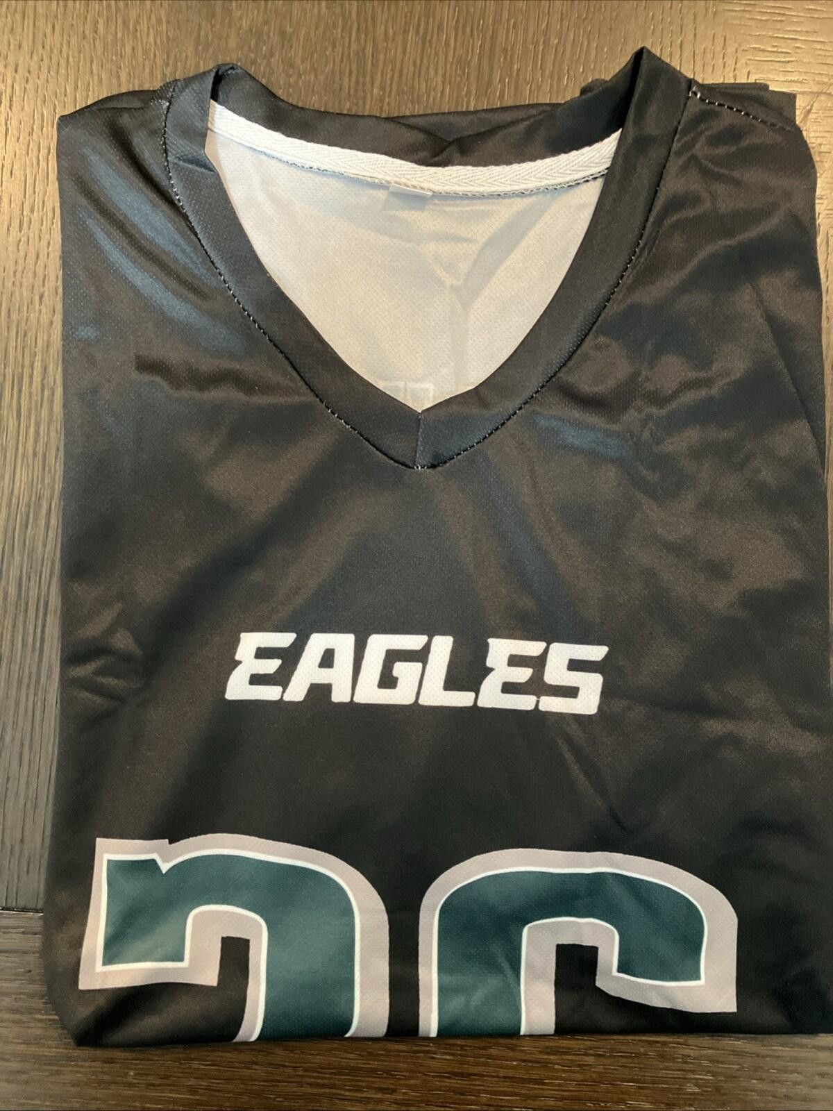 NFL Youth Large NFL Eagles Barkley Moisture Wicking T Shirt Size US L / EU 52-54 / 3 - 3 Thumbnail