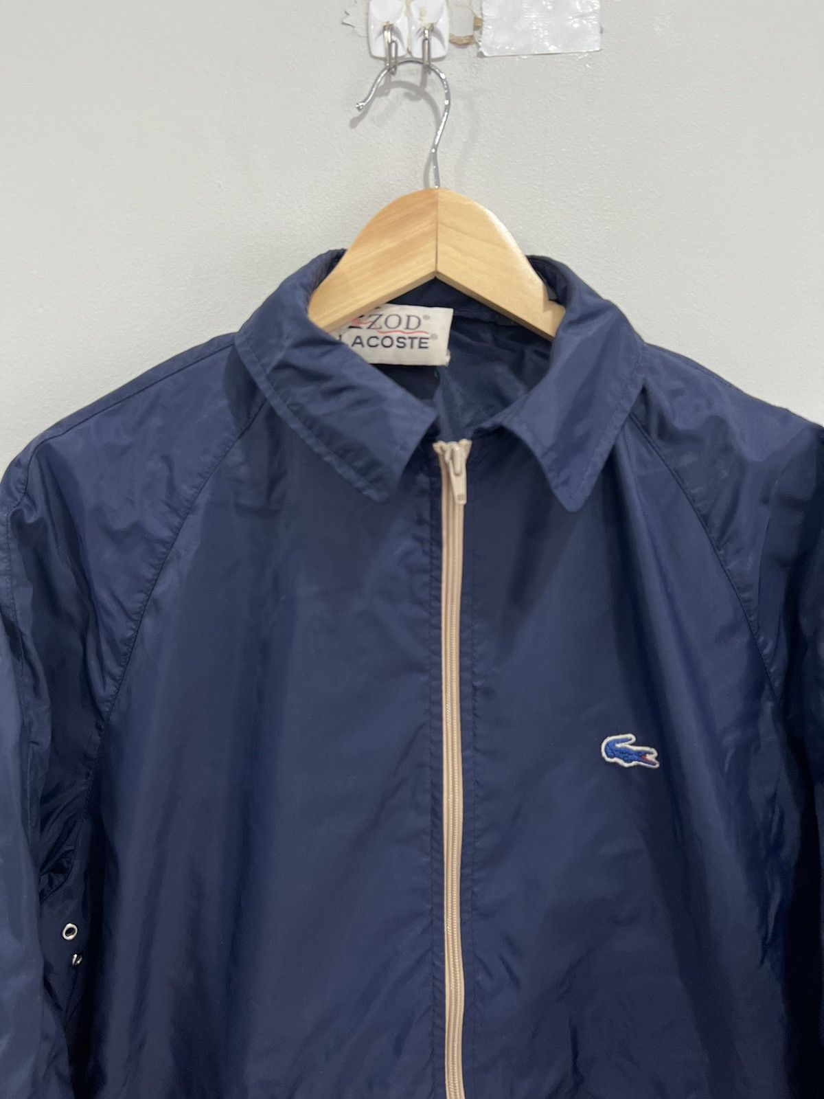 Lacoste Vintage Lacoste Windbreaker Jacket Zip Up Size US M / EU 48-50 / 2 - 2 Thumbnail