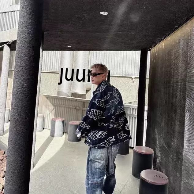 Louis Vuitton LV Nigo x Cloud Jacquard Denim Jacket Blue 52 Size US L / EU 52-54 / 3 - 6 Thumbnail