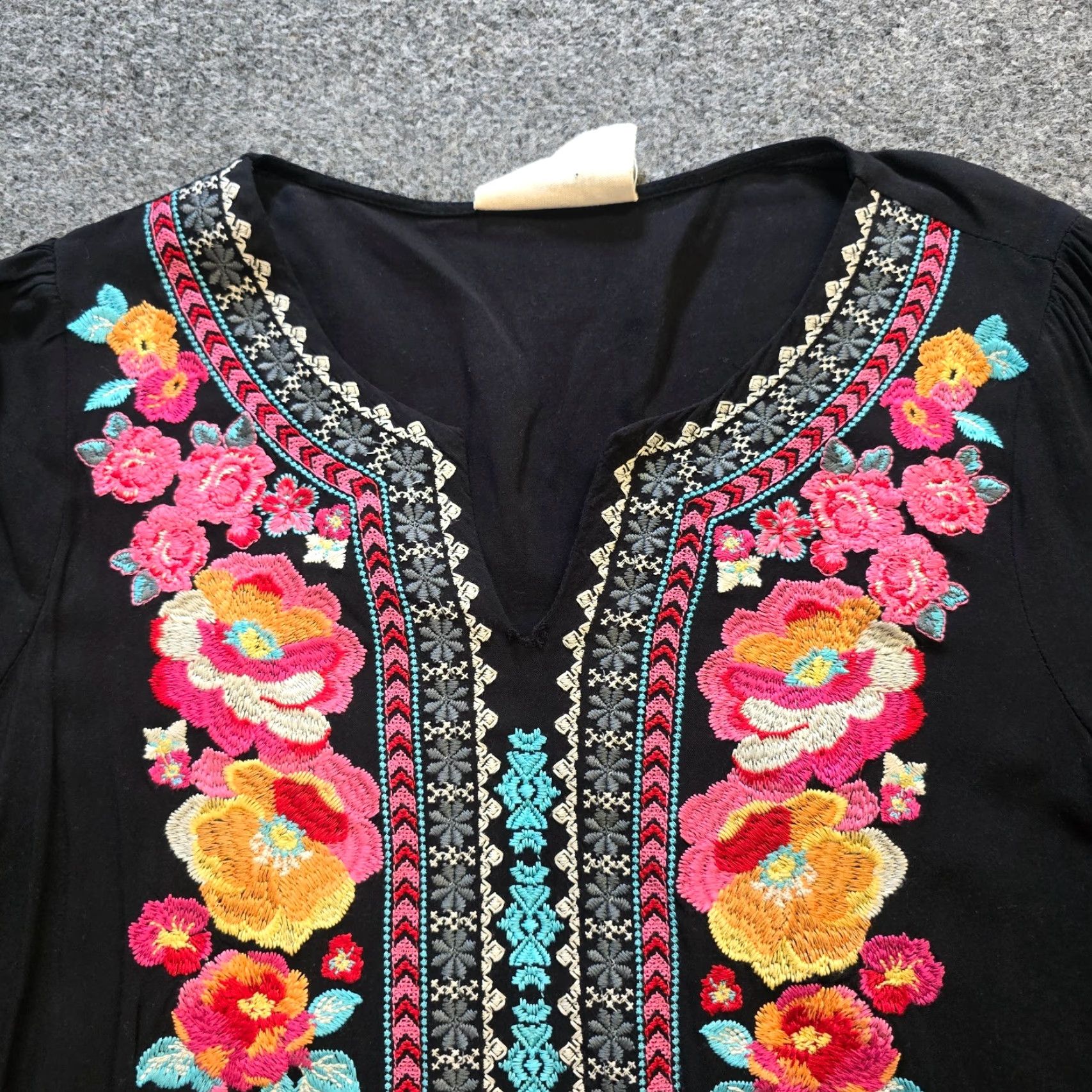 Vintage Savanna Jane Top Womens Size Small Black Floral Embroidered Boho Peasant Casual Size S / US 4 / IT 40 - 2 Thumbnail